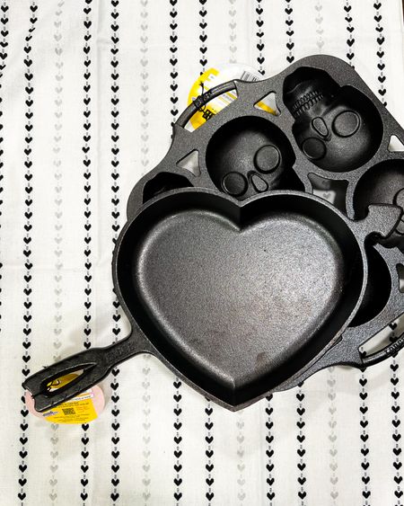 Heart  skillet 🍳 Valentine’s essentials. Lodge skillet. Kitchen

#LTKSeasonal #LTKhome