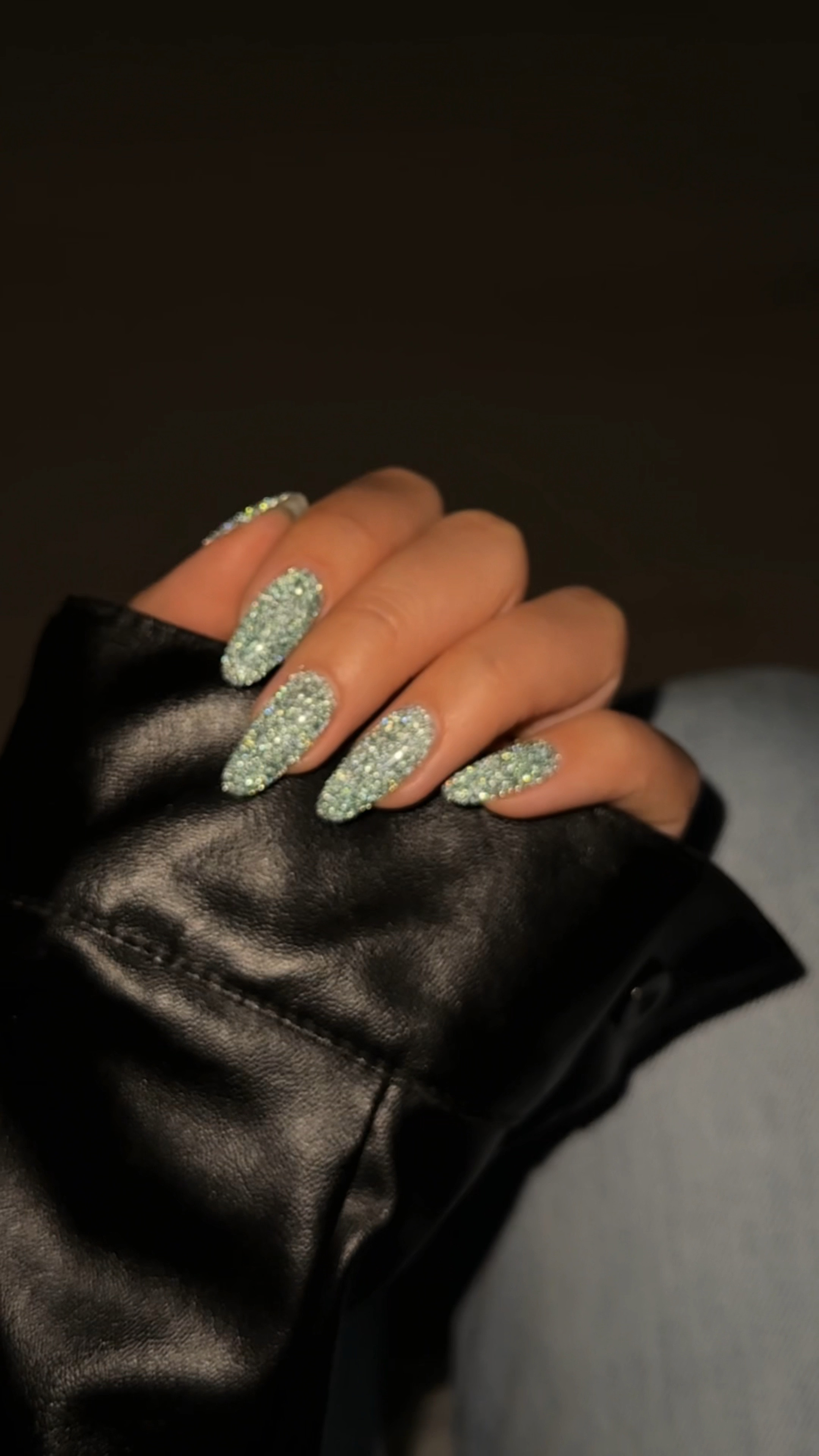 reflective glitter will 4ever have my heart✨✨🫶 #glitternails #gelnails #nailpolish #nailinspo