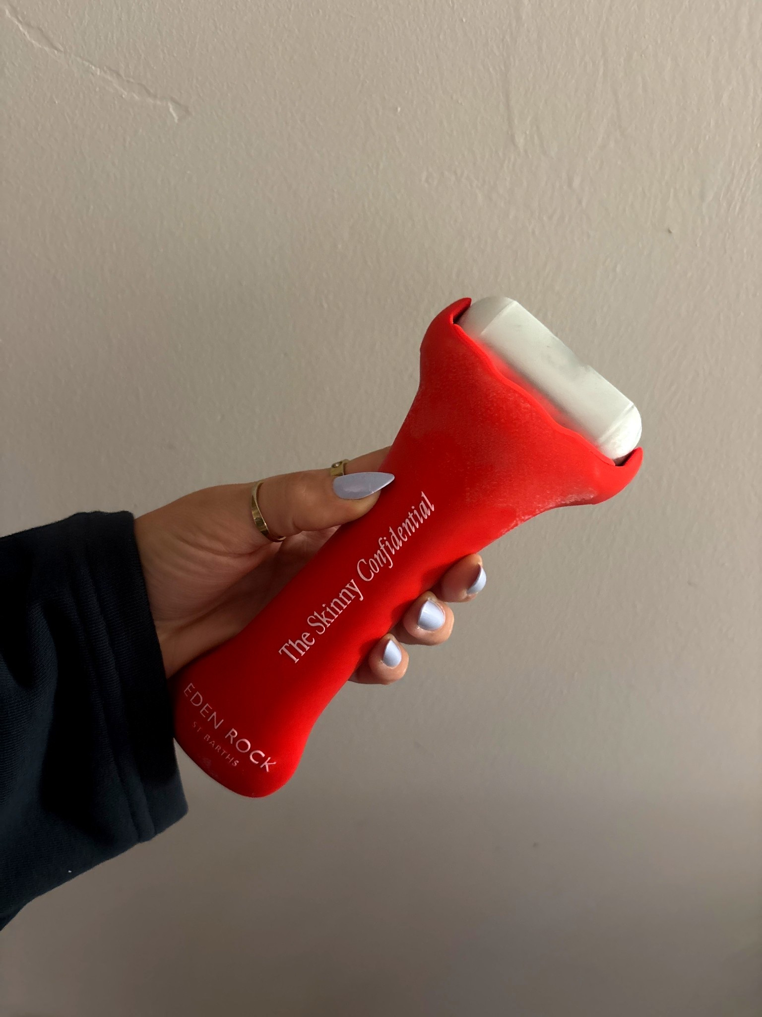 i’ve tried a lot of ice rollers and this one for sure takes the cake.. such a good investment and it will last you forever♥️ 10/10!!

#LTKselfcare #LTKBeauty #LTKgrwm