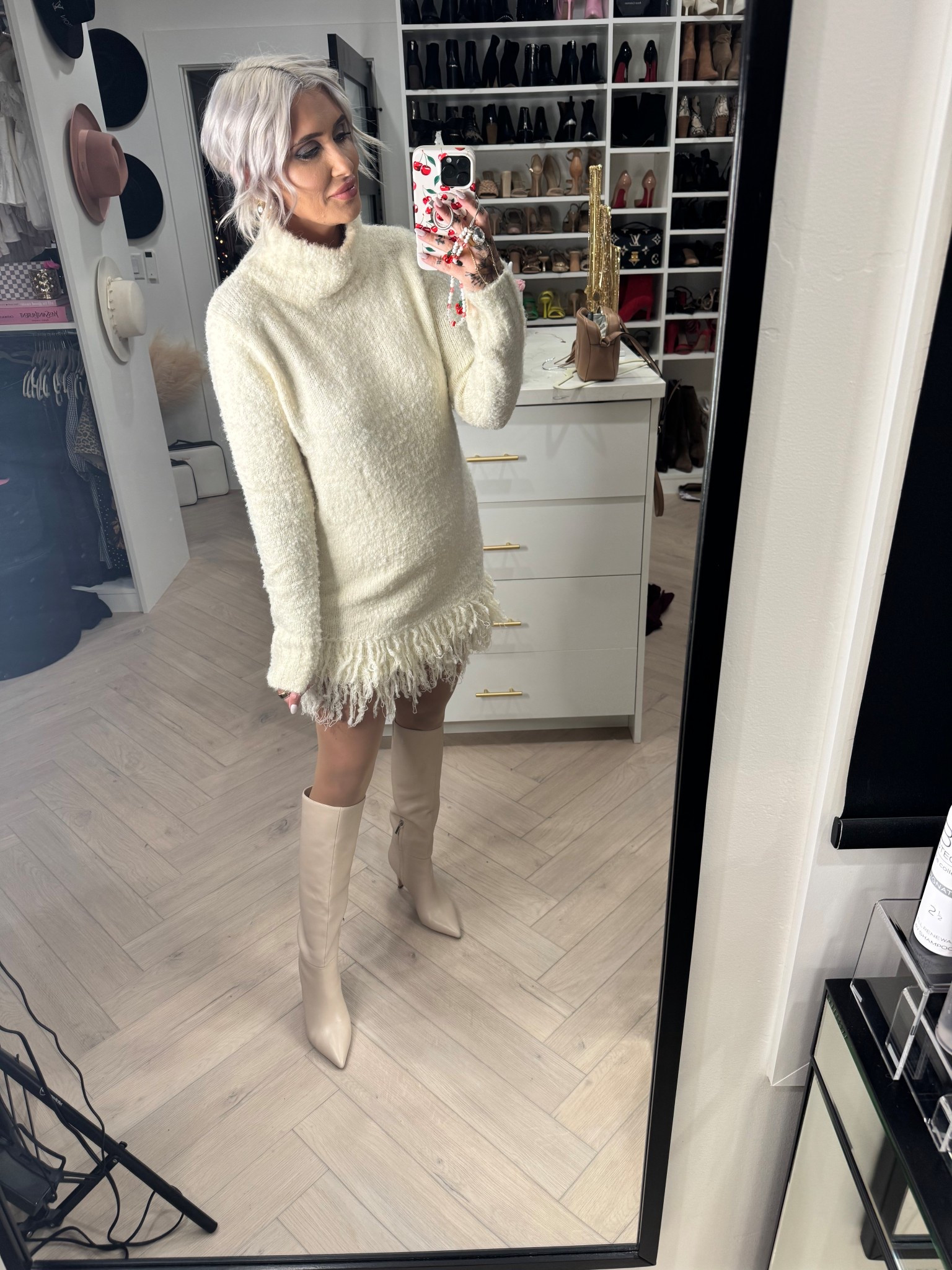 Christmas
Party 

#LTKHoliday #LTKgrwm #LTKGiftGuide