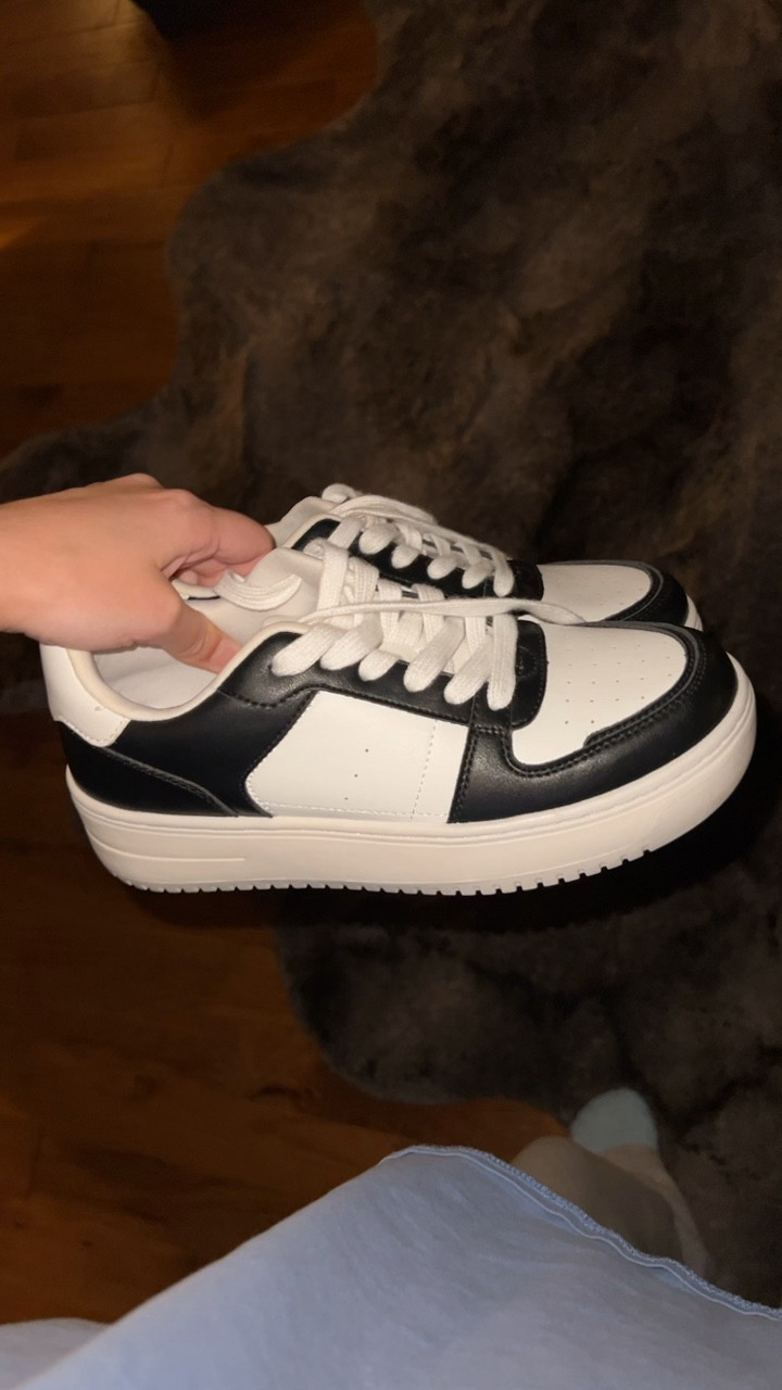 Target sneakers for $30. I bought them for work. They’re so cute n comfy and they have memory foam inside. Someone in a review said these looked like a mix between nike and puma and I agree. I already love them. I got my usual size 7

#LTKshoecrush #LTKstyletip #LTKmidsize