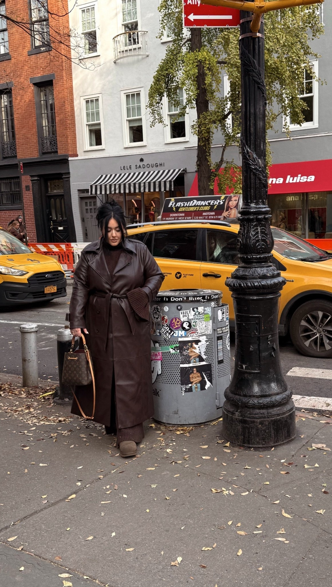 A brown moment 🐻🤎🍫🍂🪵

#LTKHoliday #LTKootd #LTKSeasonal