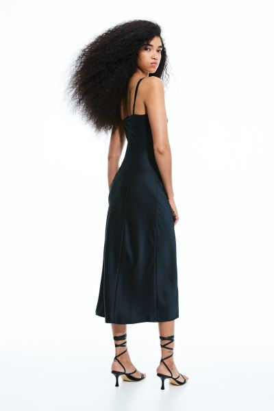 Abito a sottoveste in satin | H&M (FR, IT, ES, PT, BE)