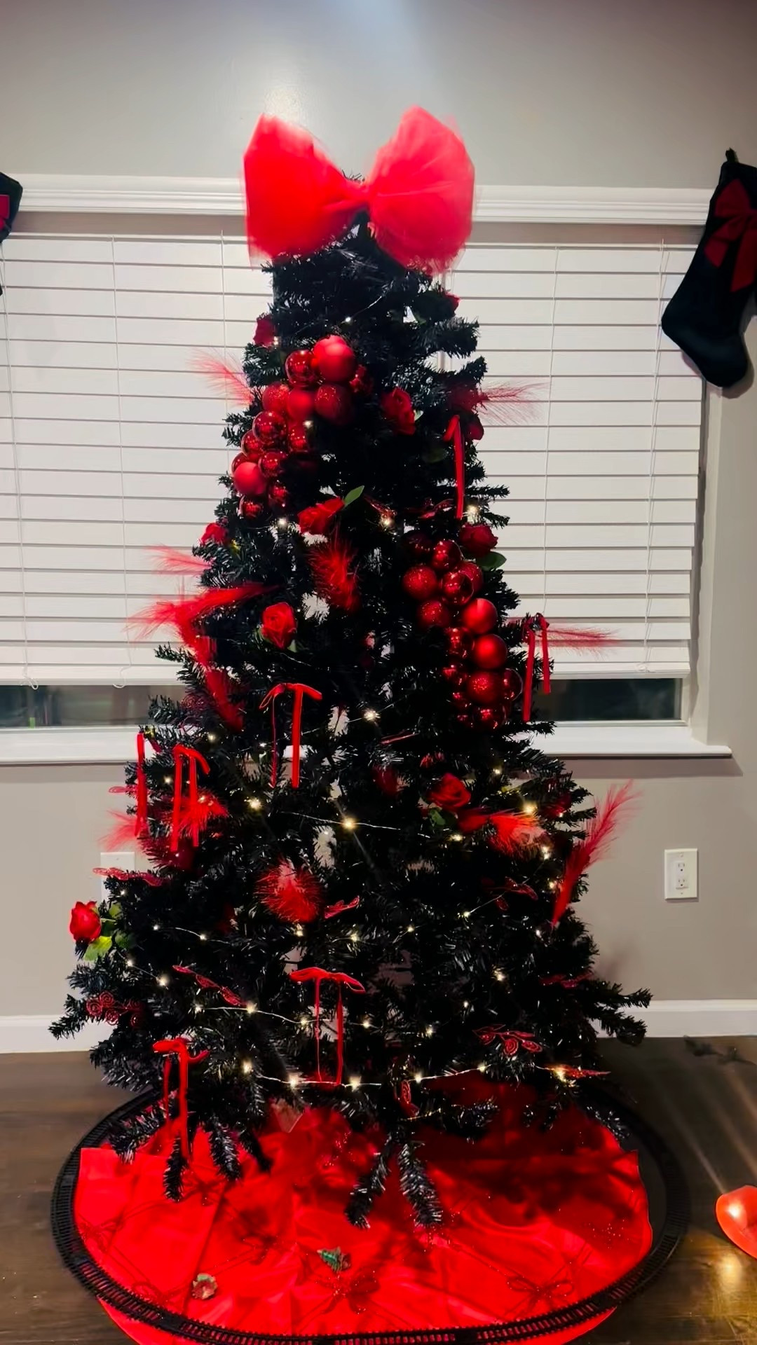 Christmas 2025 

#LTKFindsUnder50 #LTKSeasonal #LTKHome
