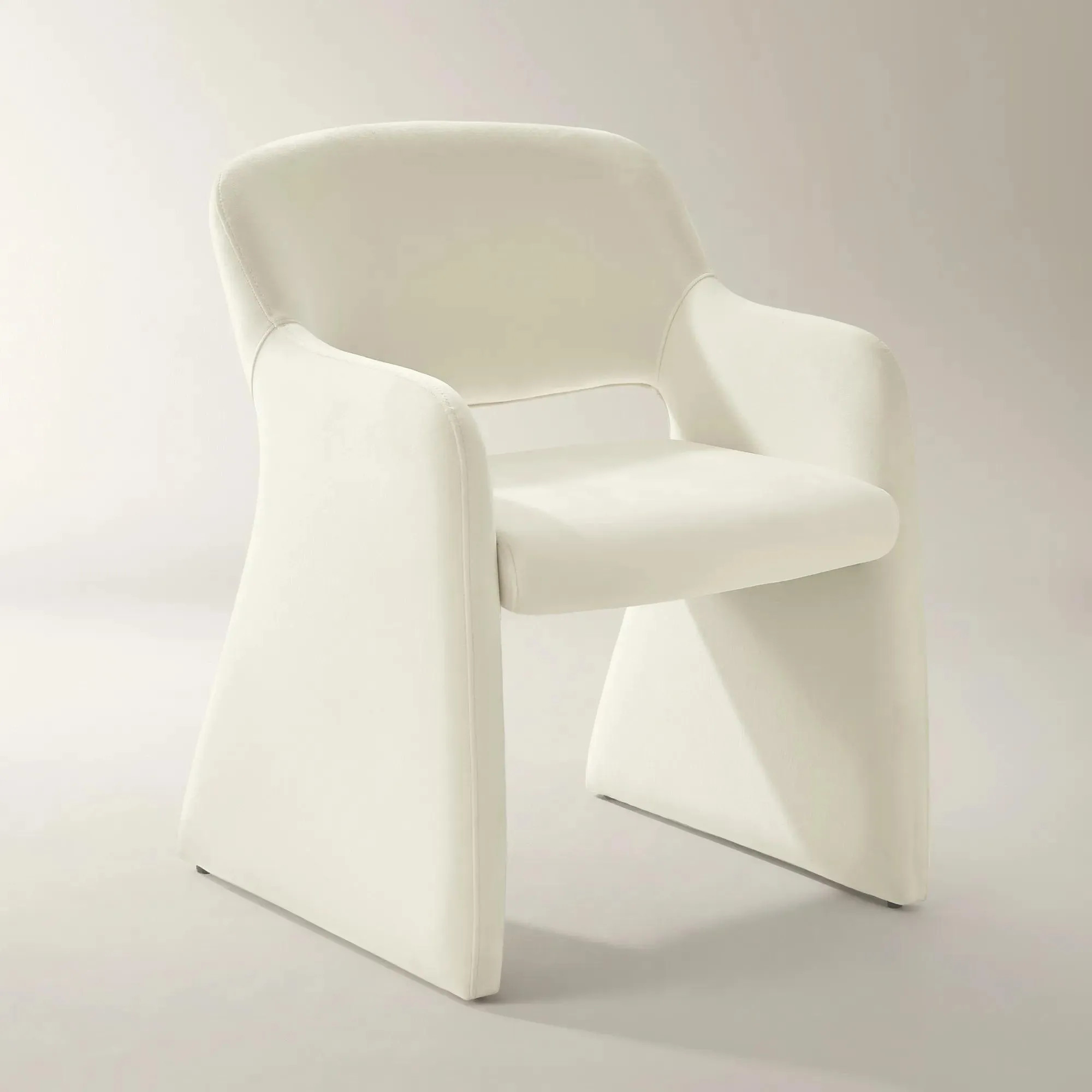 Elara Cloud Velvet Dining Chair | Z Gallerie