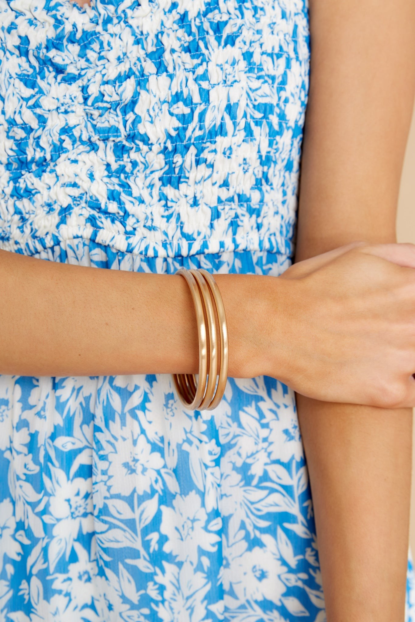 Romantic Feelings Gold Bangle Set | Red Dress 