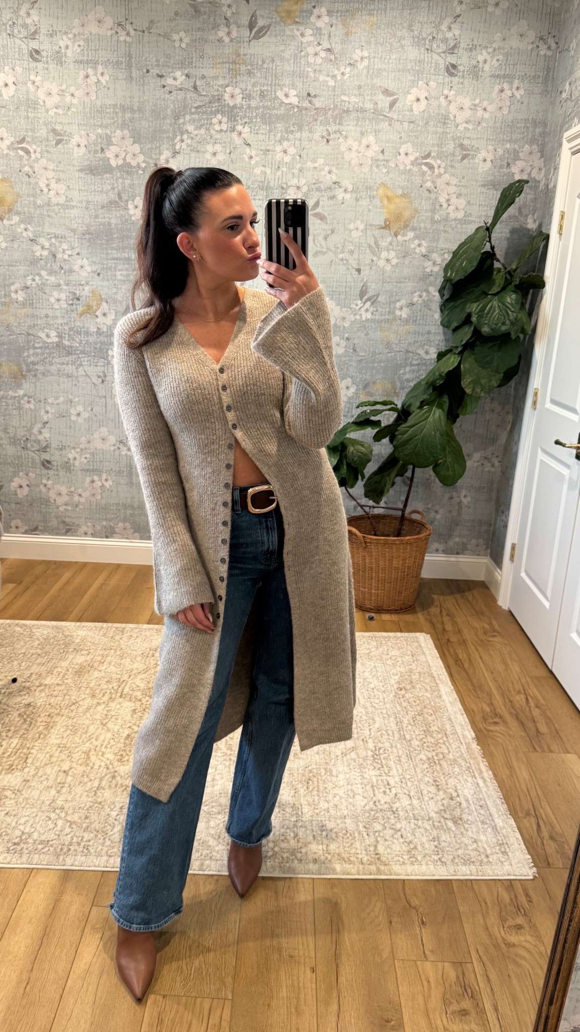 Casual but chiccccccc. 