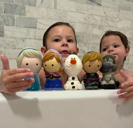 Bath toys. Frozen bath toy  