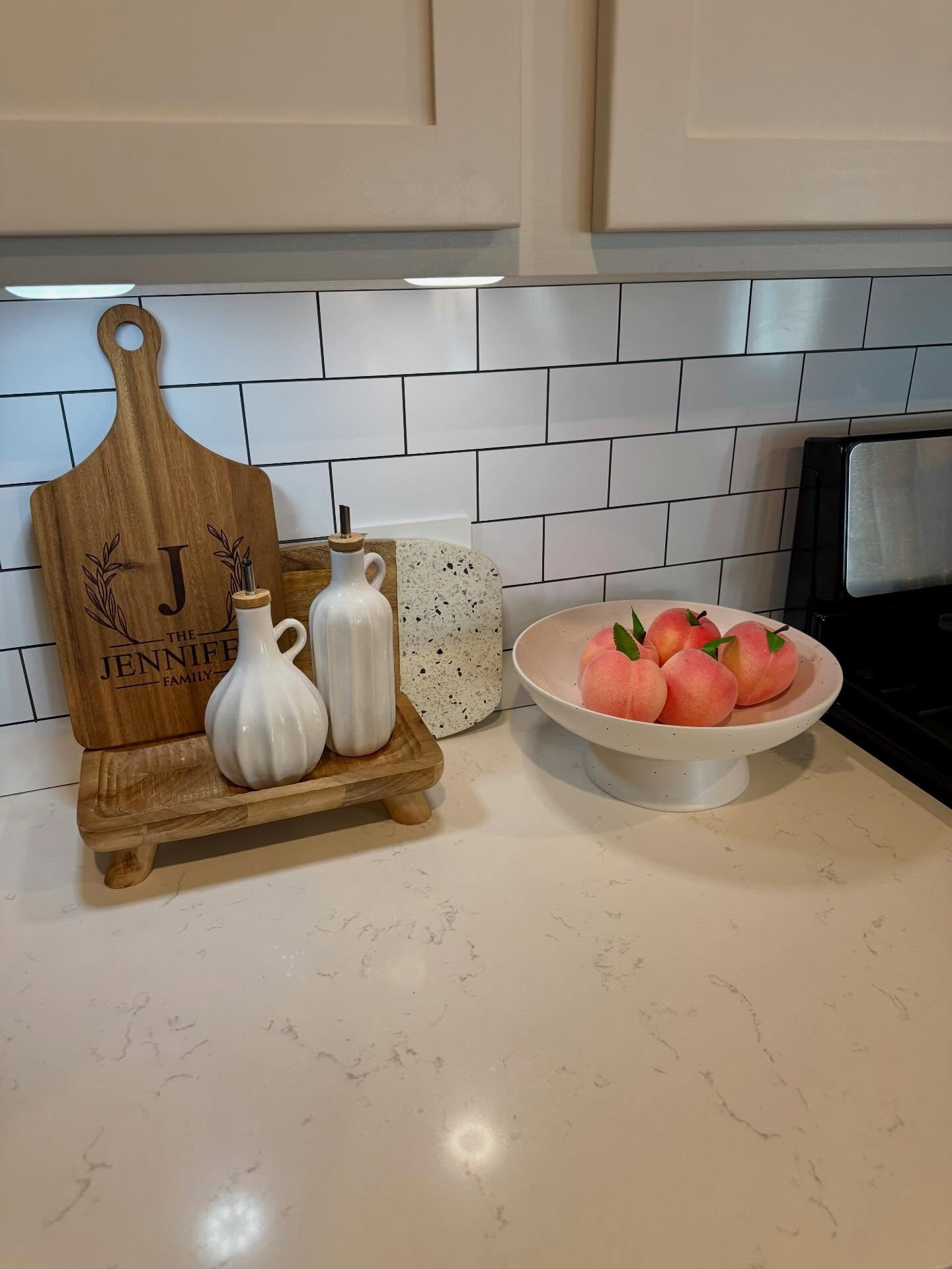Mis rincones favoritos en mi cocina ☕️🤎
Detalles que hacen que todo se vea más lindo, más acogedor y con ese toque especial ✨

Amo cómo pequeños cambios pueden transformar completamente el espacio 🫶🏼

Te dejé todas estas decoraciones en mi LTK 🛍️
(link en mi bio)

¿Cuál te gustó más? 👀👇