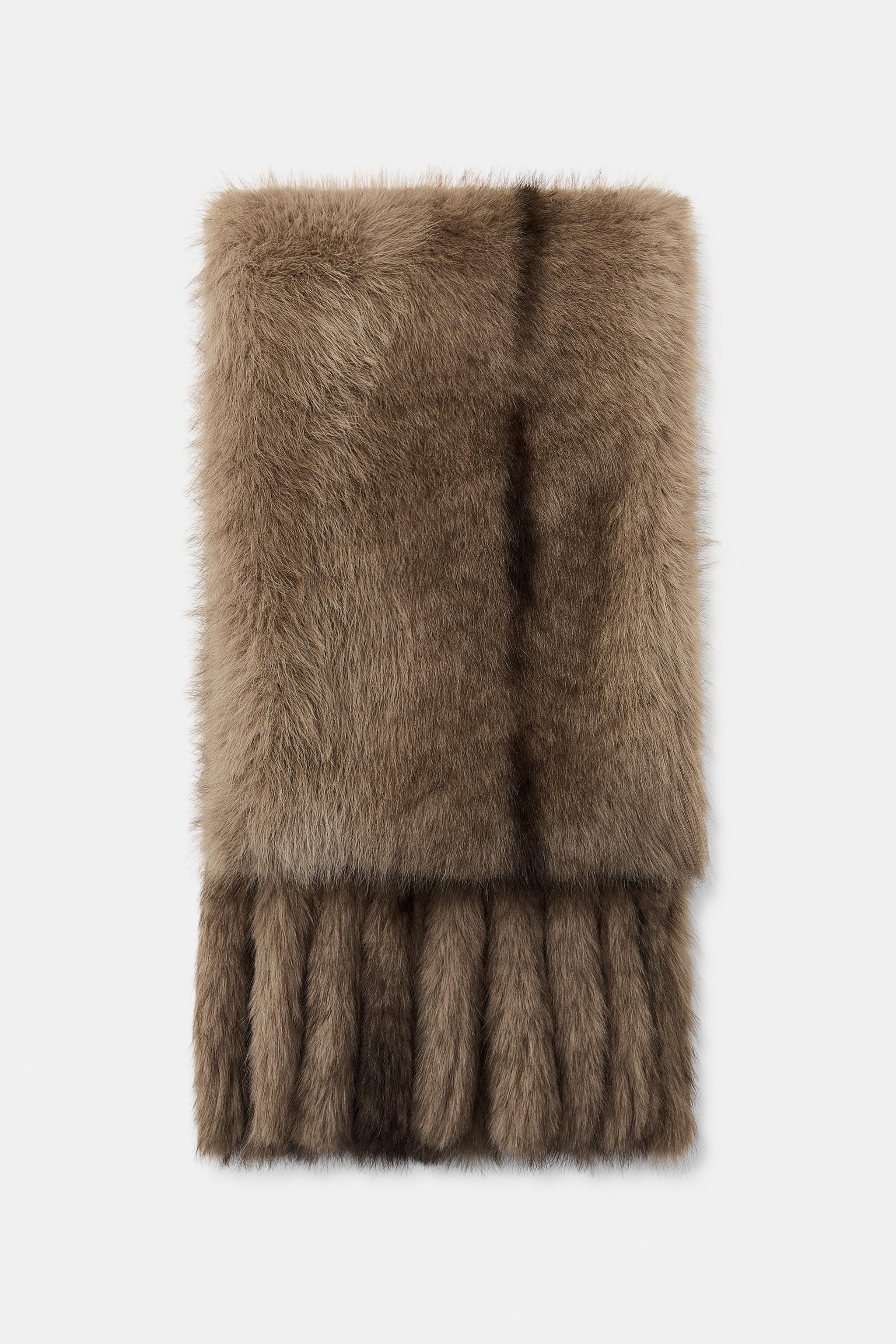 PLAIN FAUX FUR FRINGED SCARF | Zara DE