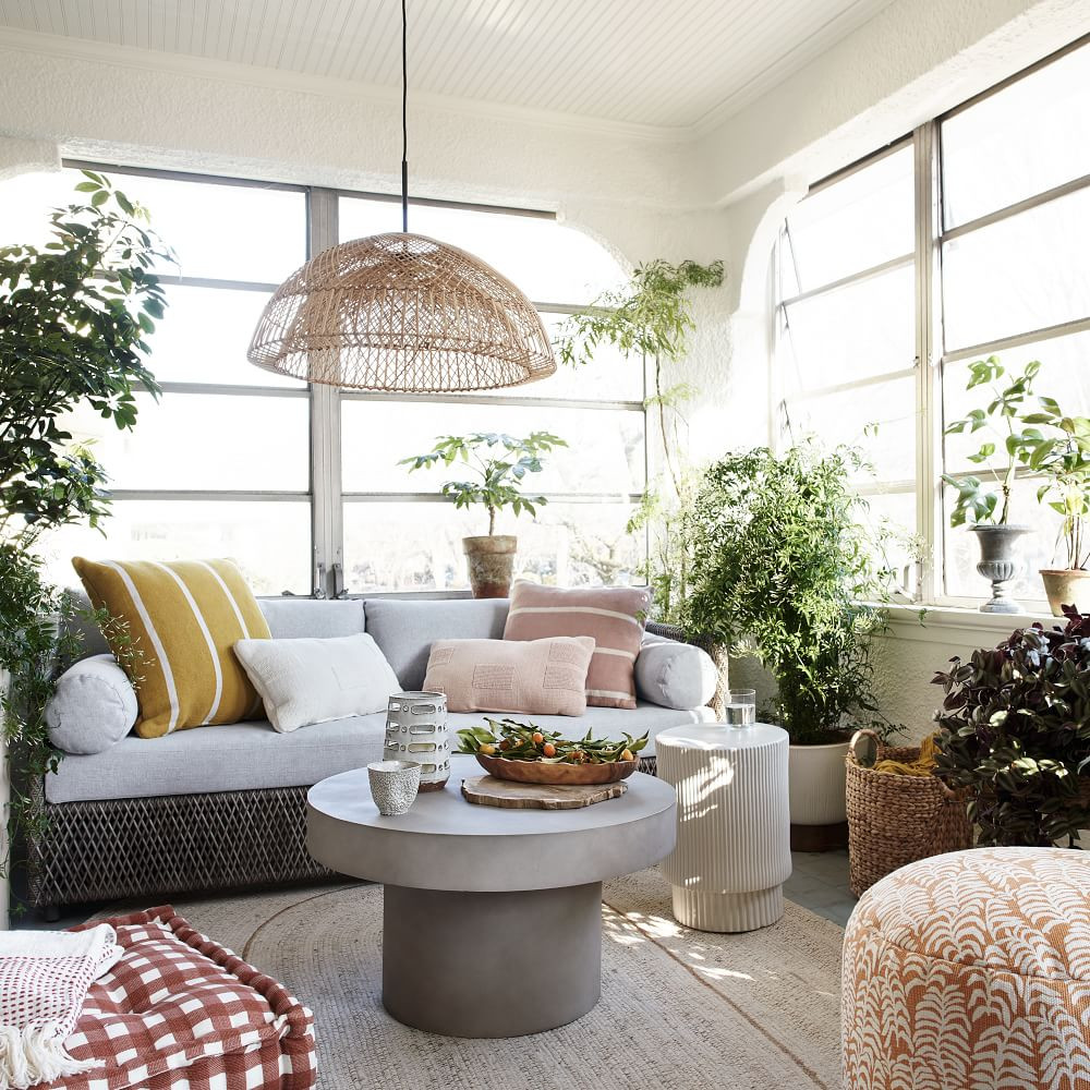 Volume Round Pedestal Coffee Table (30") - Concrete | West Elm (US)