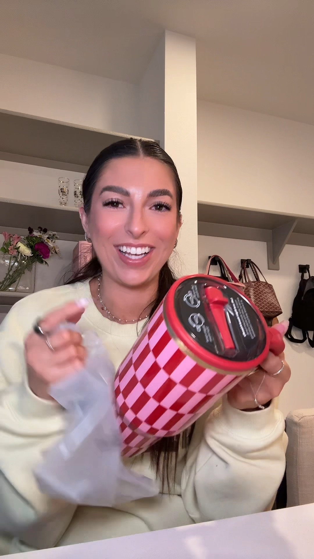 My new hydrojug! I got the 40 oz which is unfortunately sold out. I’ve linked the smaller size in the same design 🥰

#LTKValentine