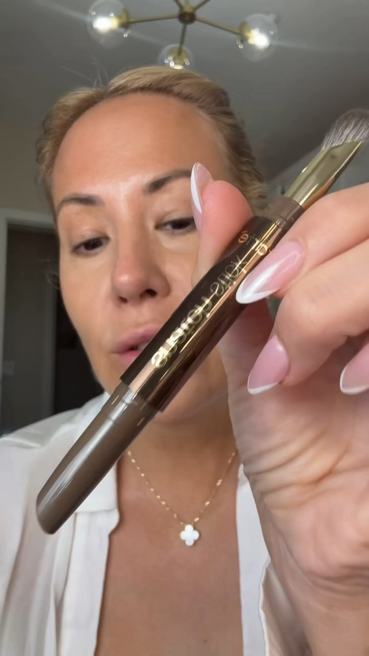 Face lift via contour stick!

#LTKgrwm #LTKdayinmylife #LTKBeauty