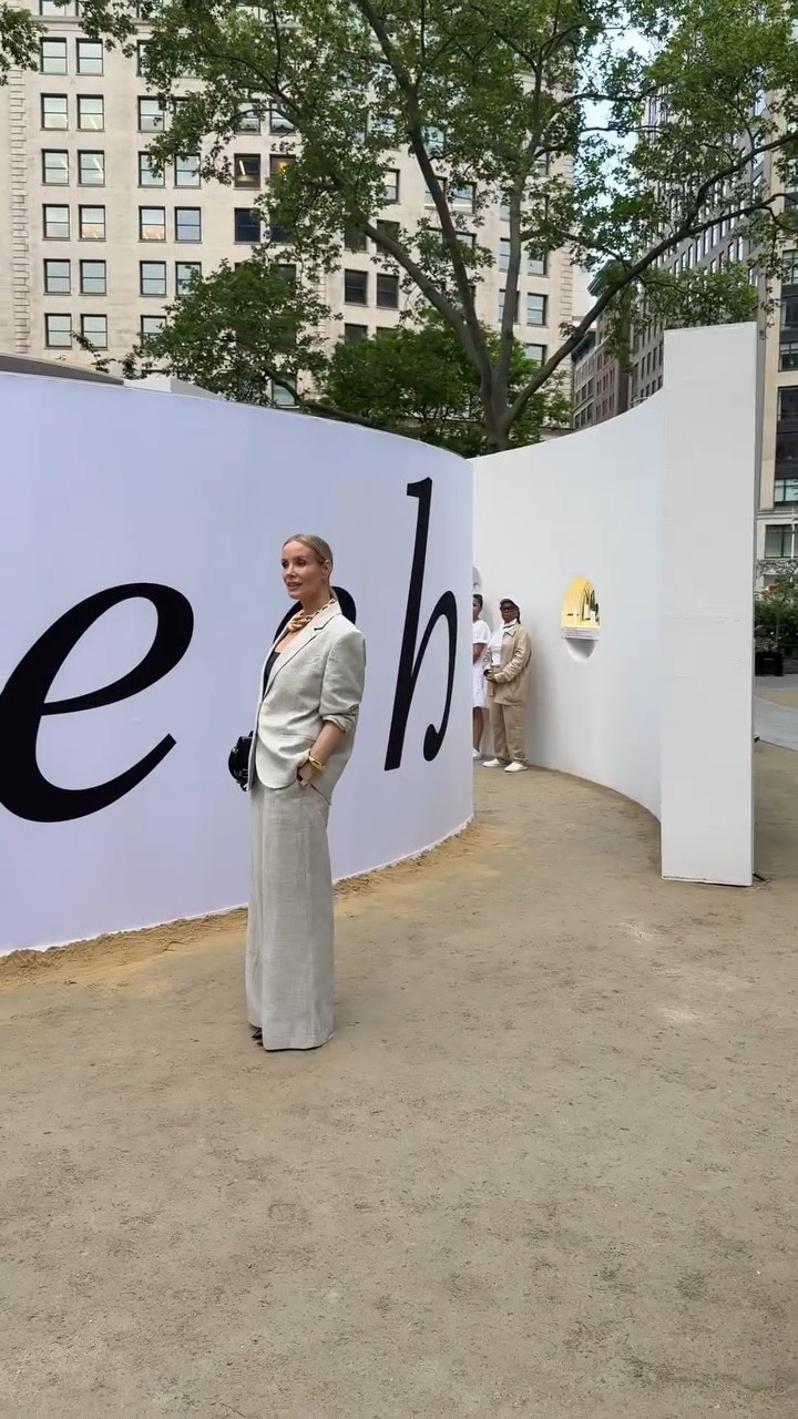 a night of neutrals

#nightinnyc #freshbeauty

#LTKOver40 #LTKWorkwear #LTKSeasonal