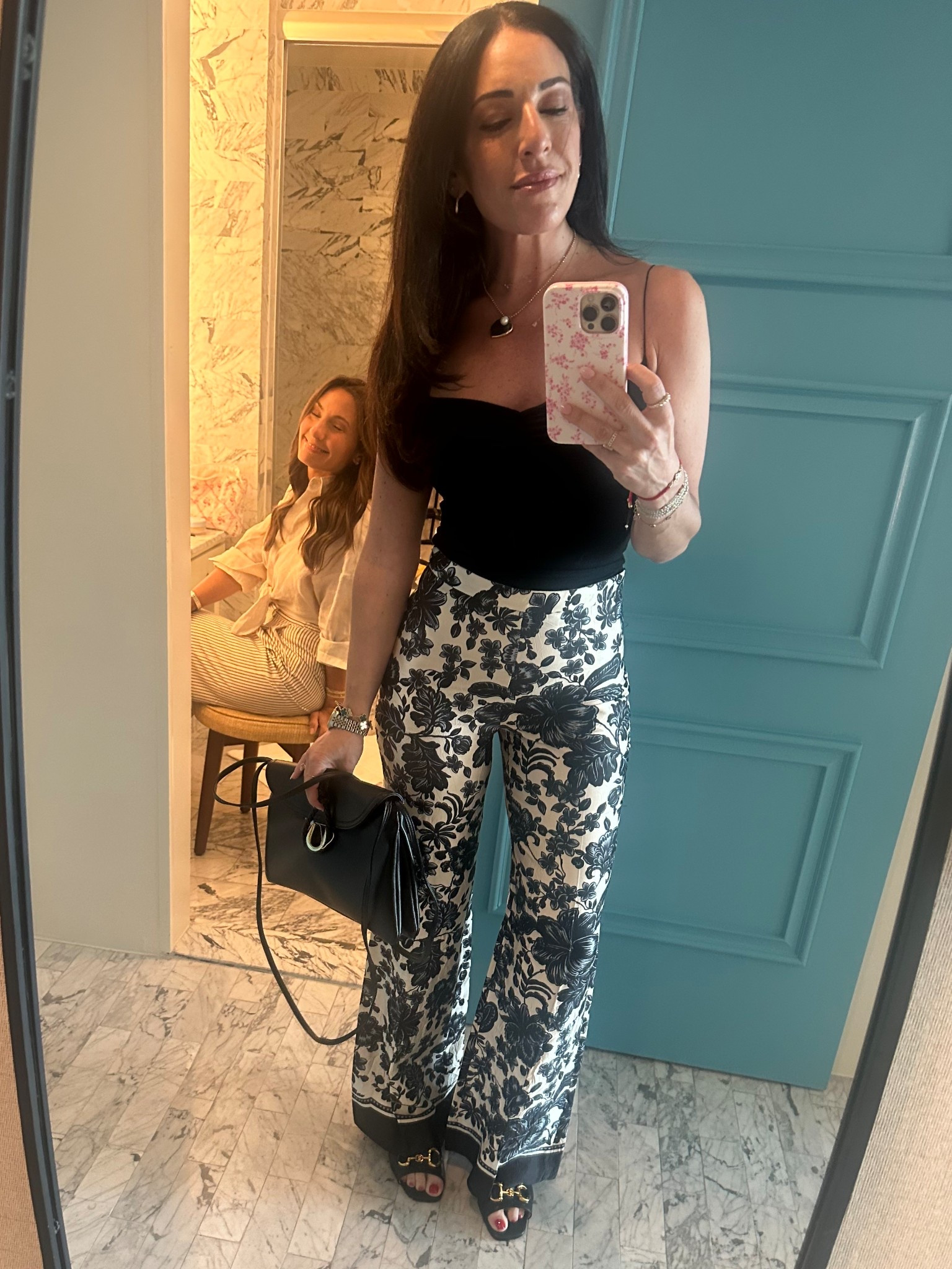 These #floral #trousers were a huge hit! Perfect for your #springstyle wardrobe.

#ootd #wiw #lastyle

#LTKStyleTip #LTKParties #LTKSeasonal