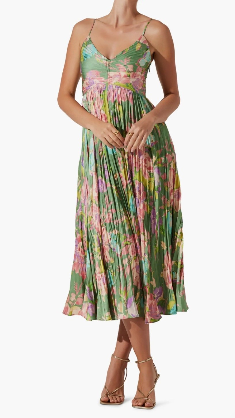 Wedding guest dress with shapewear sewn in!!

Wedding 
Spring wedding 

#LTKWedding