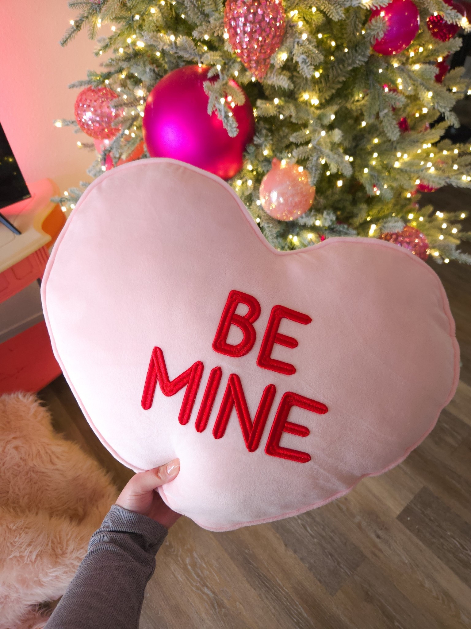 Valentine’s Day throw pillow from Aldi!

#LTKFindsUnder50 #LTKSeasonal #LTKHome