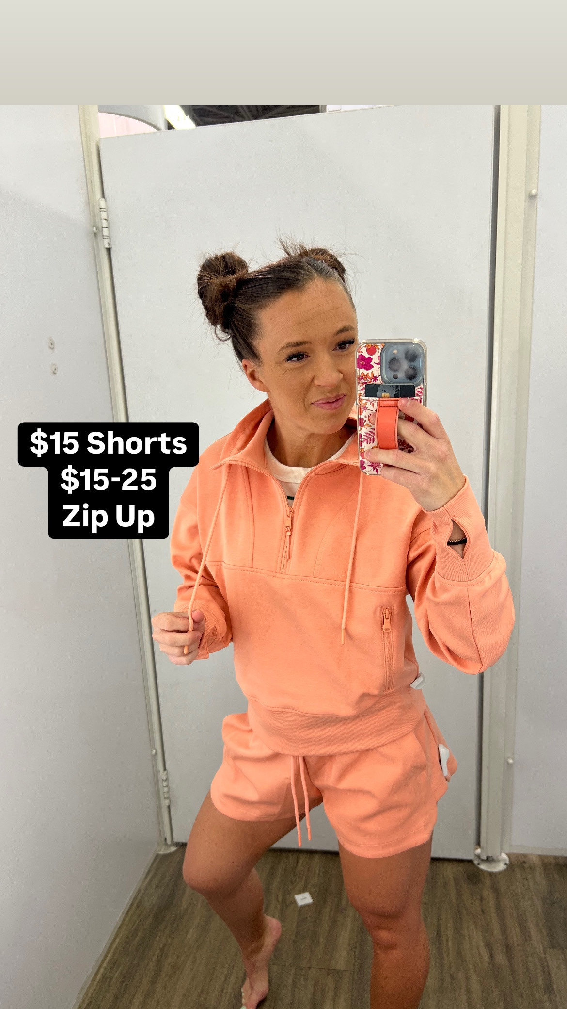 Cutest Sweat Short Set 😍
$15 Shorts
$25 Zip Up