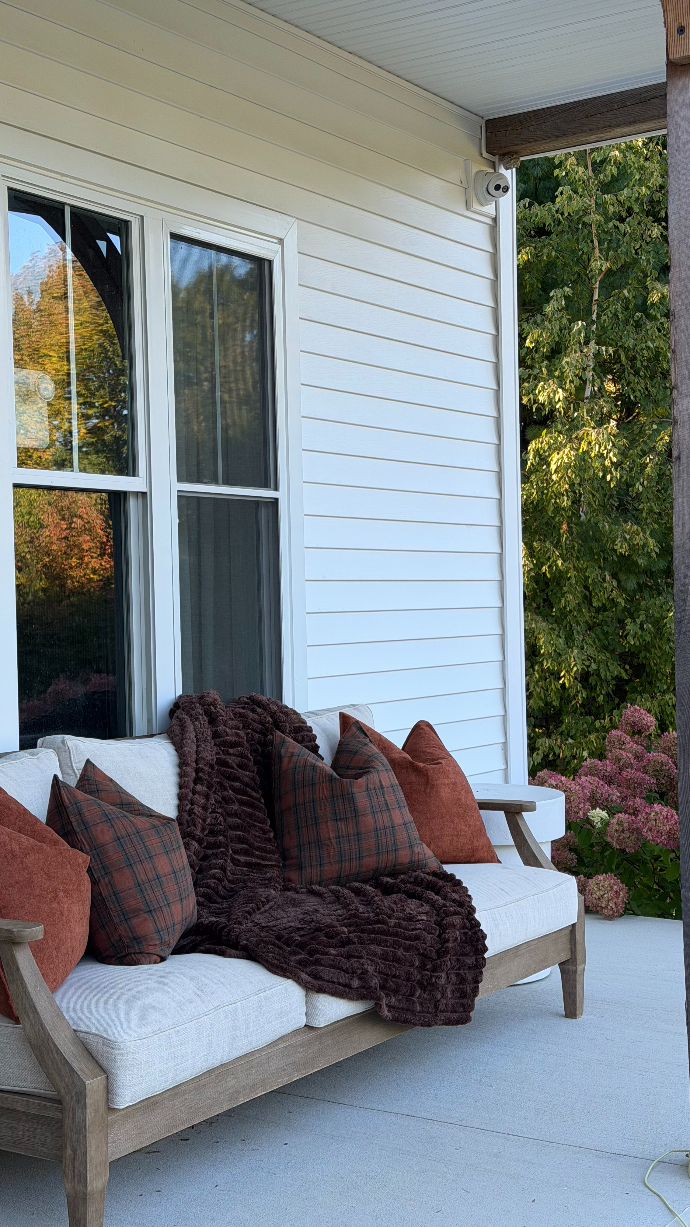 Feeling like I’m in a movie with these fall vibes 🍂

Mom life, front porch, porch decor, fall porch, morning coffee

#LTKSeasonal #LTKHome #LTKdayinmylife