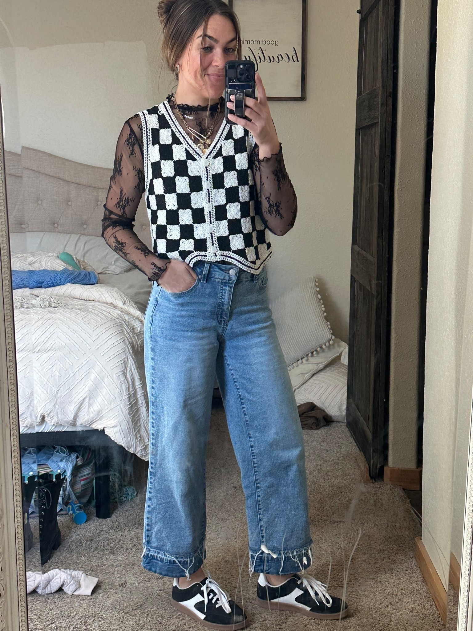 Amazon vest that my daughter called “yummy” 🖤🤍

#LTKFindsUnder50 #LTKCyberWeek