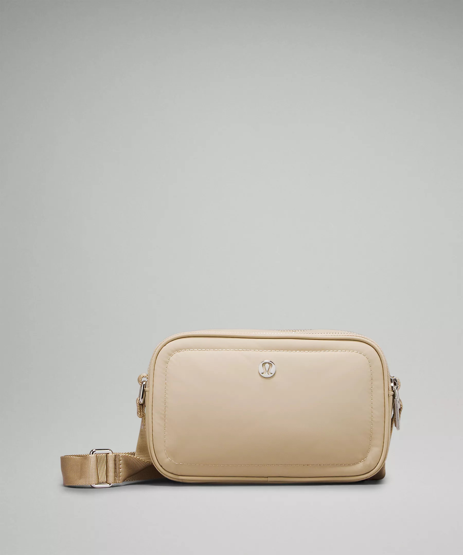 Crossbody Camera Bag 2L | Lululemon (US)