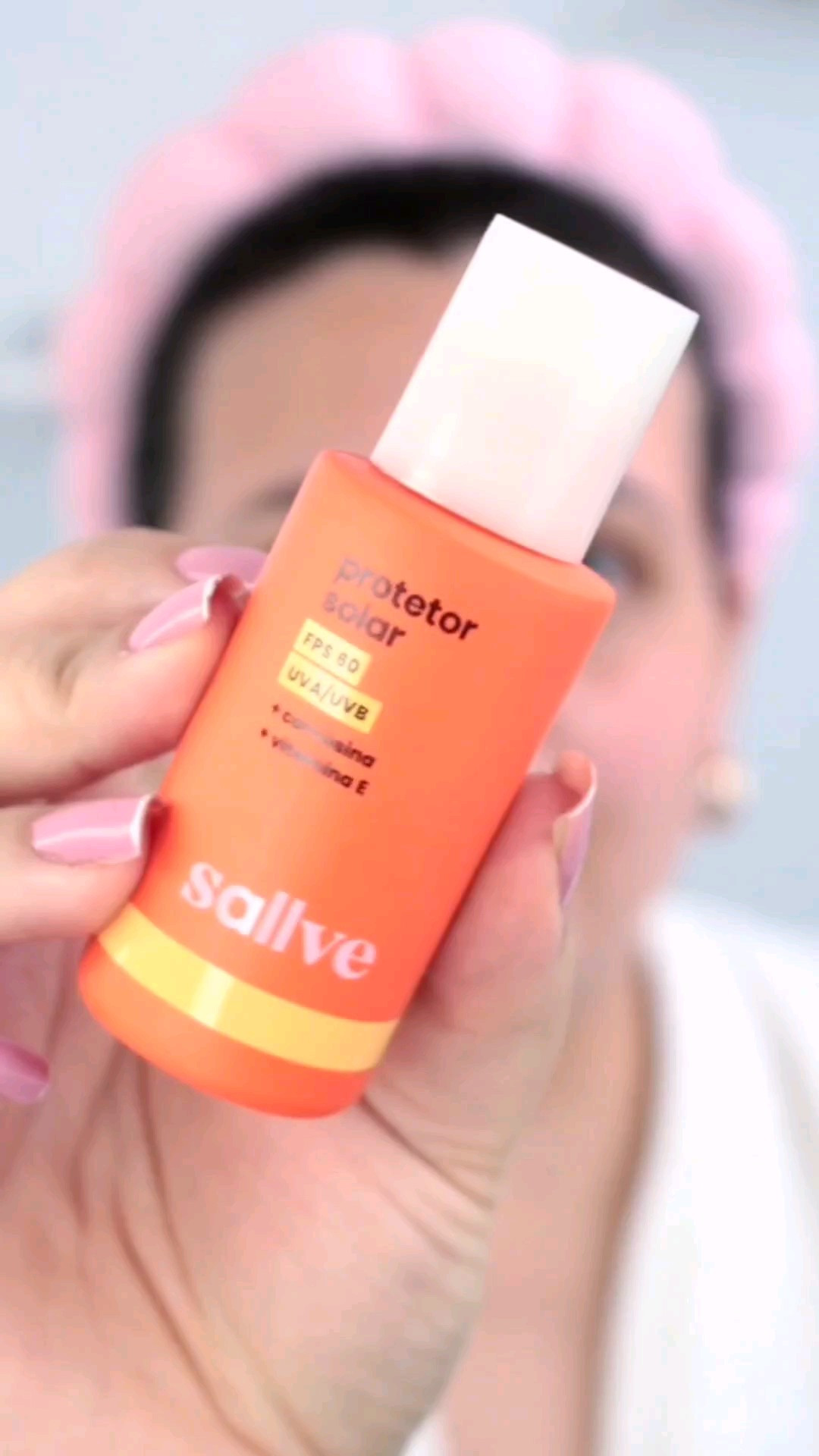 O Protetor Solar Facial FPS60 da Sallve Tem Alta Proteção e fica confortável na pele. 

#LTKbrasil #LTKbeleza #LTKsummer