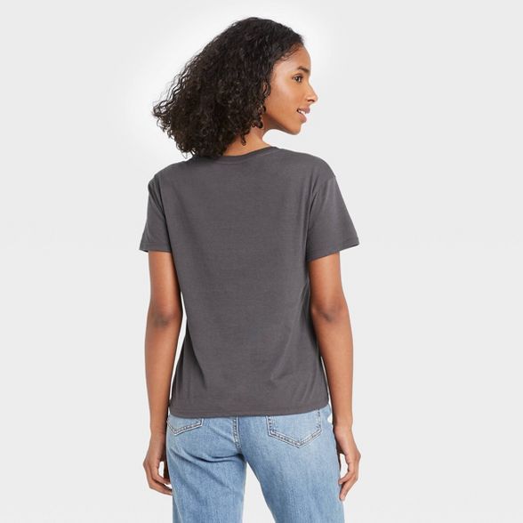 Women's Disney Princess Short Sleeve Graphic T-Shirt - Black | Target