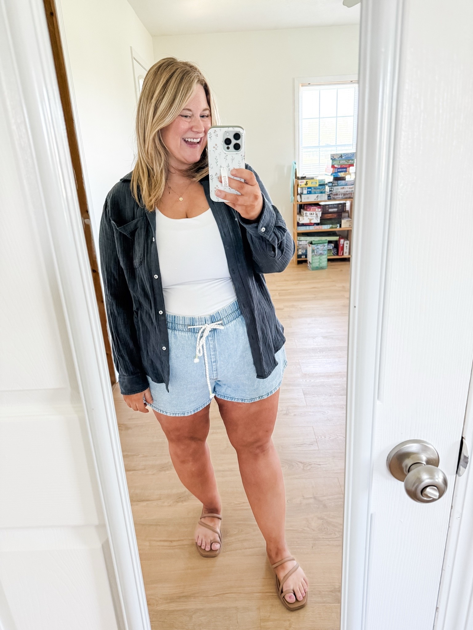 Wearing a large in my gauze button down, XL in my tank and XXL in my denim shorts

Postpartum outfit

#LTKMidsize #LTKBump #LTKmomlife