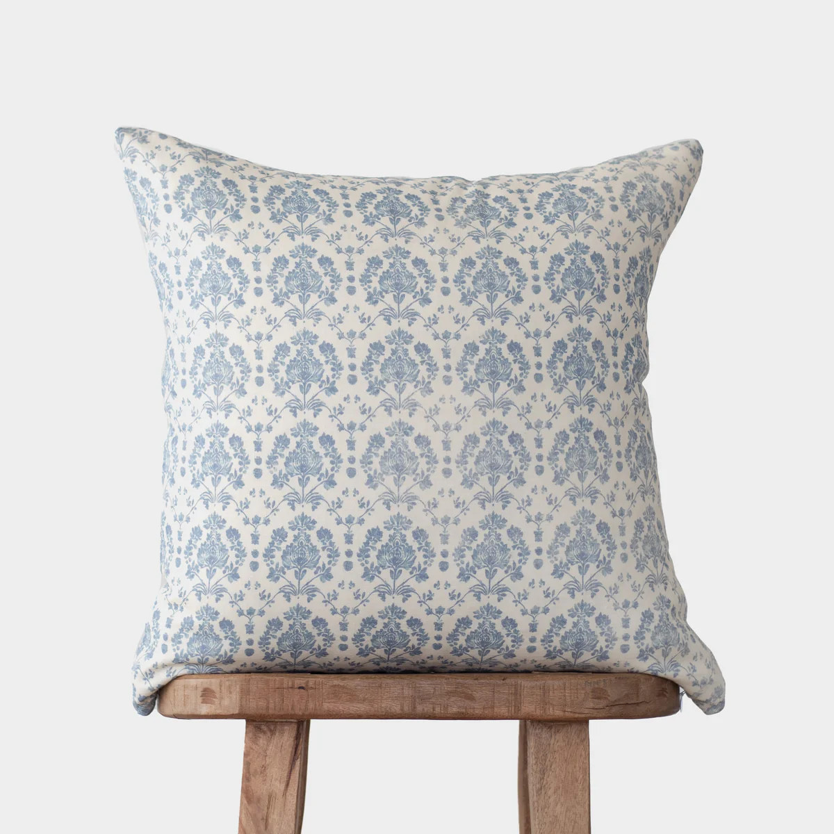 Clara in Linen-Double Sided-18" | 22" | Woven Nook