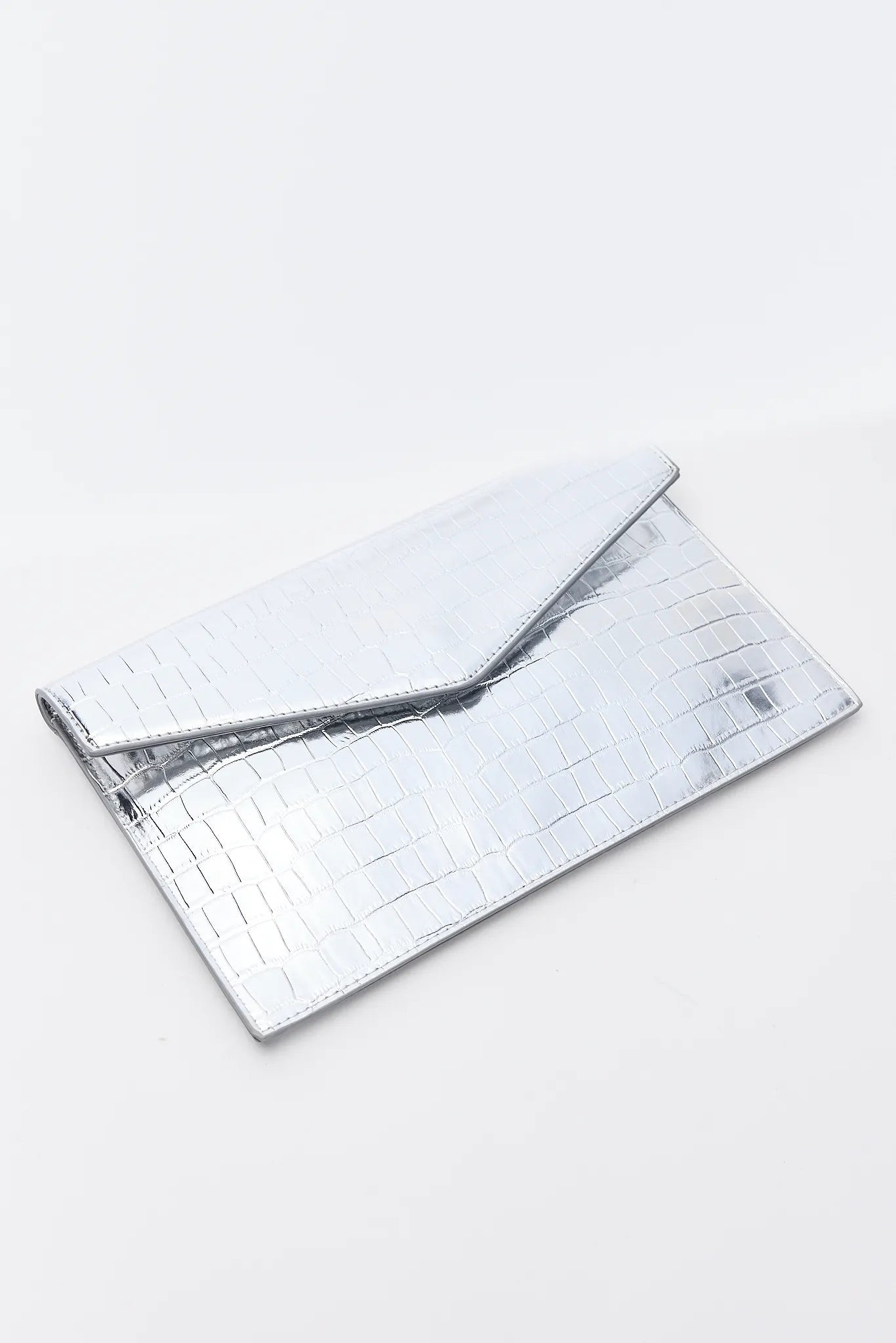 Katrina Silver Metallic Clutch | Avara