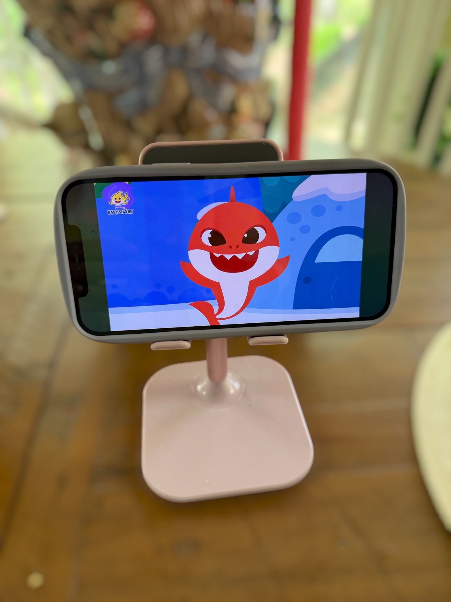 Amazon Phone Stand You’ll Use Daily 📱✨

One of those simple Amazon finds that makes everyday life so much easier 🤍 This adjustable phone stand is perfect for hands-free watching, FaceTime, recipes in the kitchen, or keeping little ones entertained (hi, Baby Shark 😂🦈).

I love how sturdy and adjustable it is—and the soft pink color is so cute on a desk or counter 💕 Such a great affordable find that I use constantly! 🙌

#LTKTravel #LTKKids #LTKHome