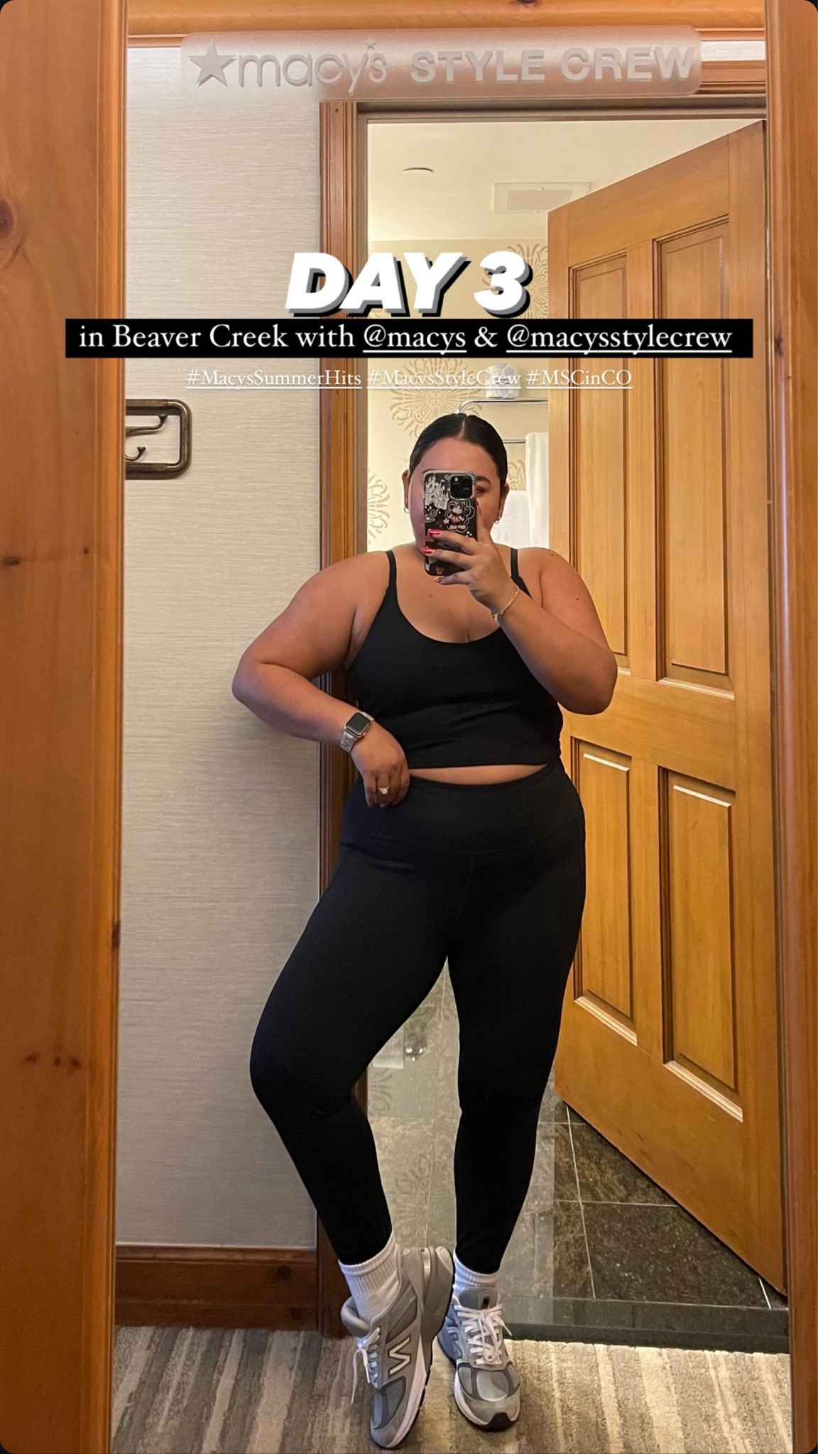 Workout outfit 🖤

two piece set, workout set, yoga set, yoga outfit, new balance sneakers, dad sneakers, workout set under $40, sneakers

#LTKFindsUnder50 #LTKActive #LTKMidsize