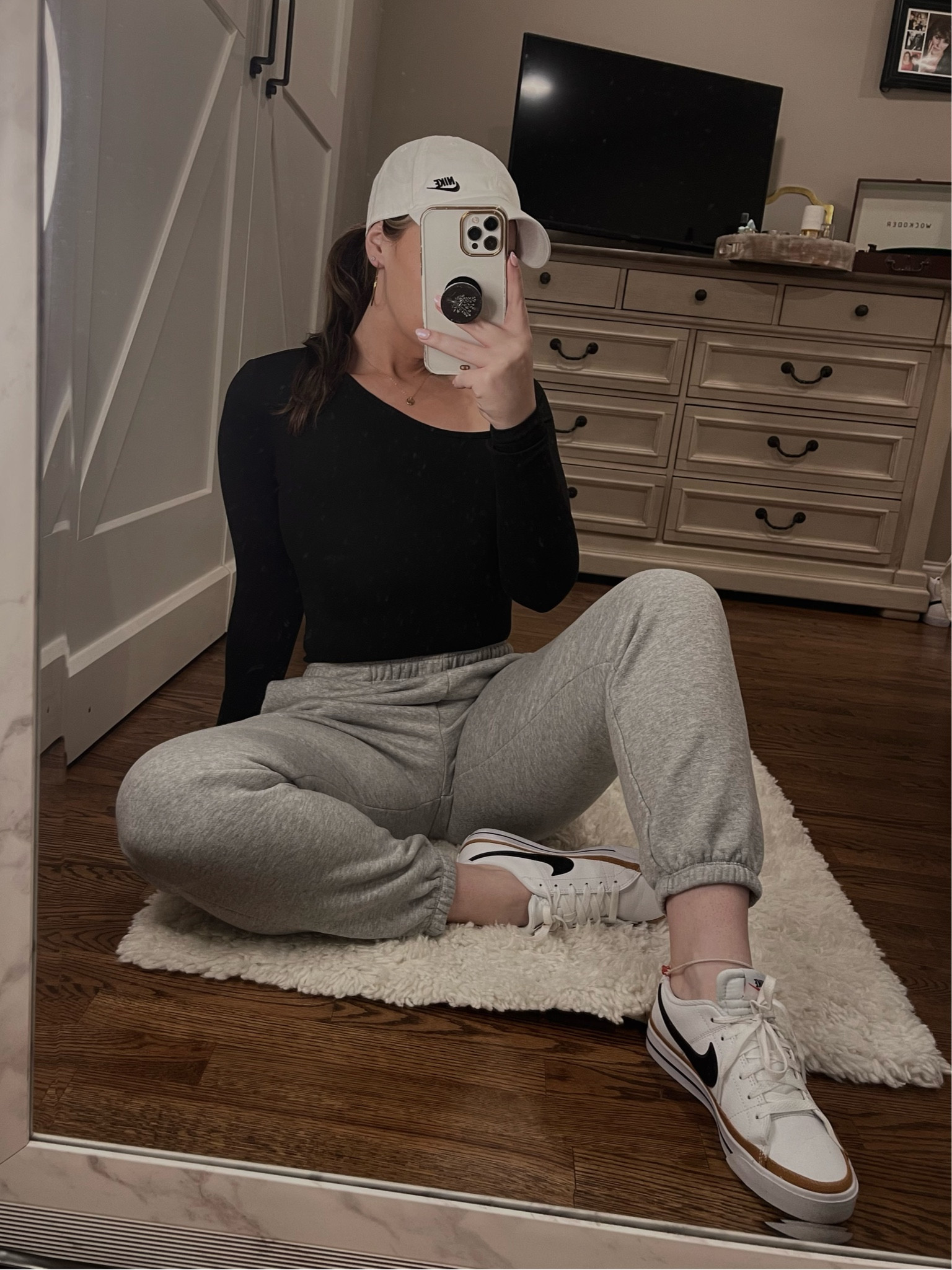 comfy nike fit #ltkoutfits #ltklesbian #ltkfemmelesbian #femmelesbianoutfit #lesbianoutfitideas #nikeoutfit #ltknike #nike #nikeforwomen #nikeshoes #lesbianshoes #wlw #femmelesbianoutfitidea 

#LTKFind #LTKshoecrush #LTKfit