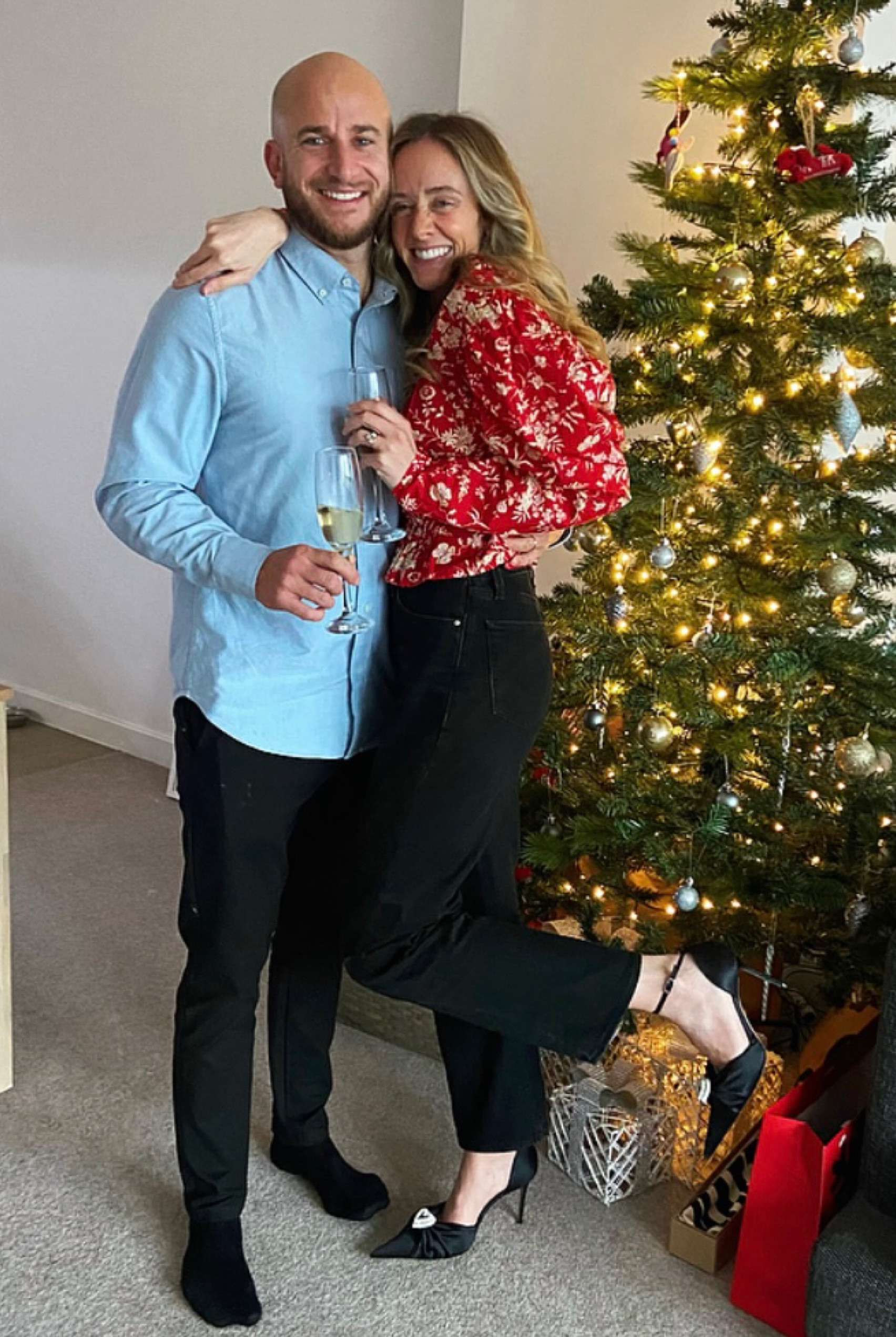 Christmas outfits 

Black jeans, Doen top, pointed heels 

#LTKeurope #LTKHoliday #LTKstyletip