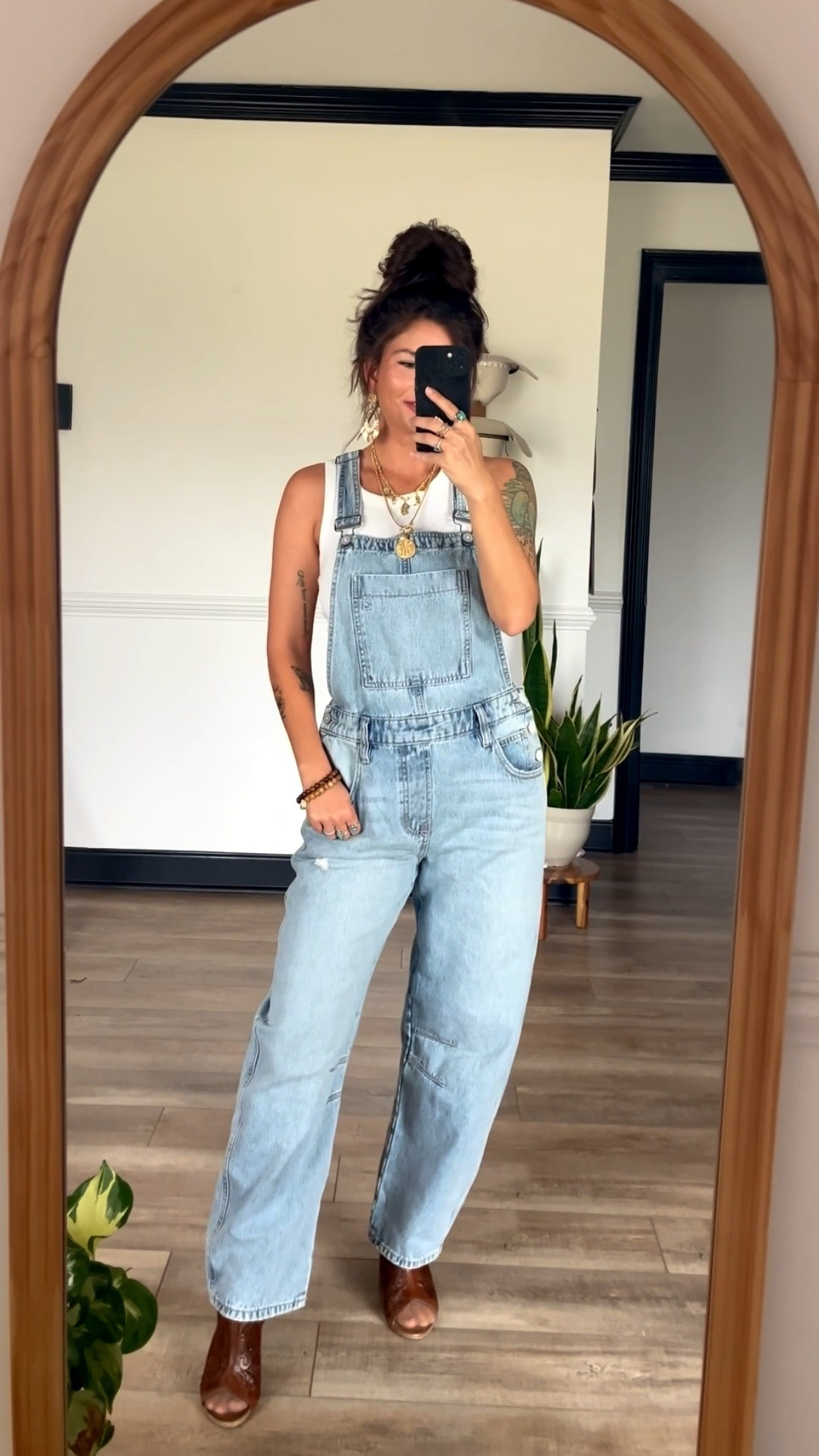 Love me some barrel overalls! Wearing size xs

#LTKootd #LTKSeasonal