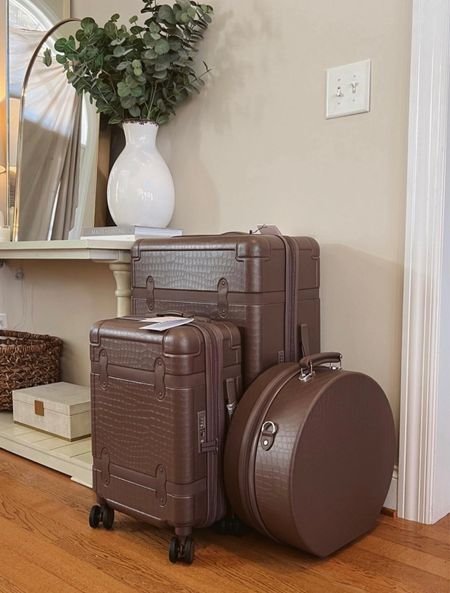 Travel essentials 

#calpak #travel #travelessentials #suitcase #luggage #neutralstyle #hatbox #cowboyhat #travelgram #travelblogger

#LTKfindsunder100 #LTKGiftGuide #LTKtravel