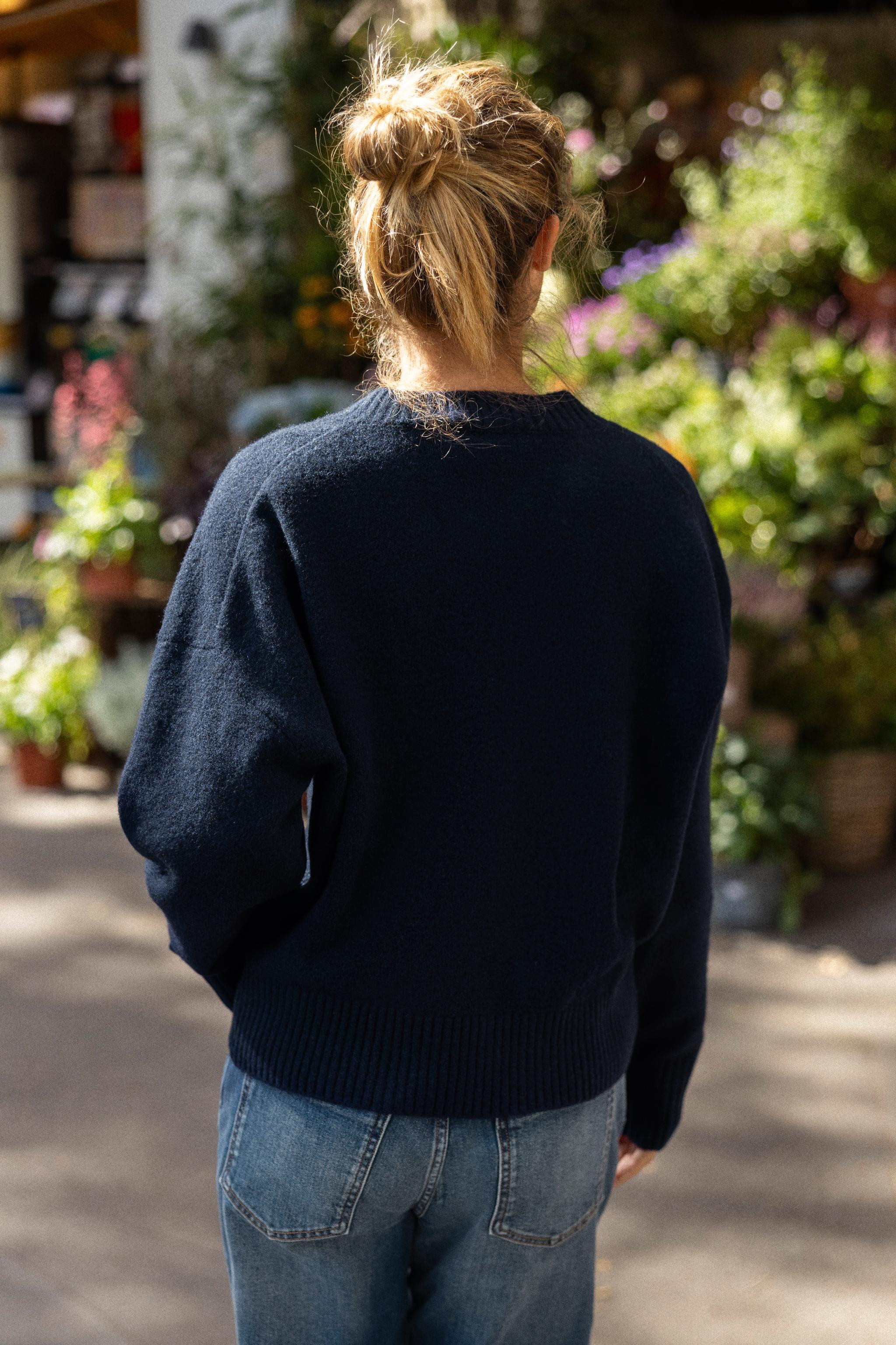 SOFT KNIT V-NECK SWEATER | Zara US