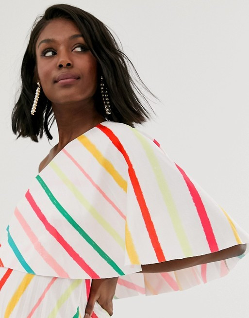 ASOS DESIGN Maternity – Gestreiftes, plissiertes Midikleid mit One-Shoulder-Träger | ASOS DE