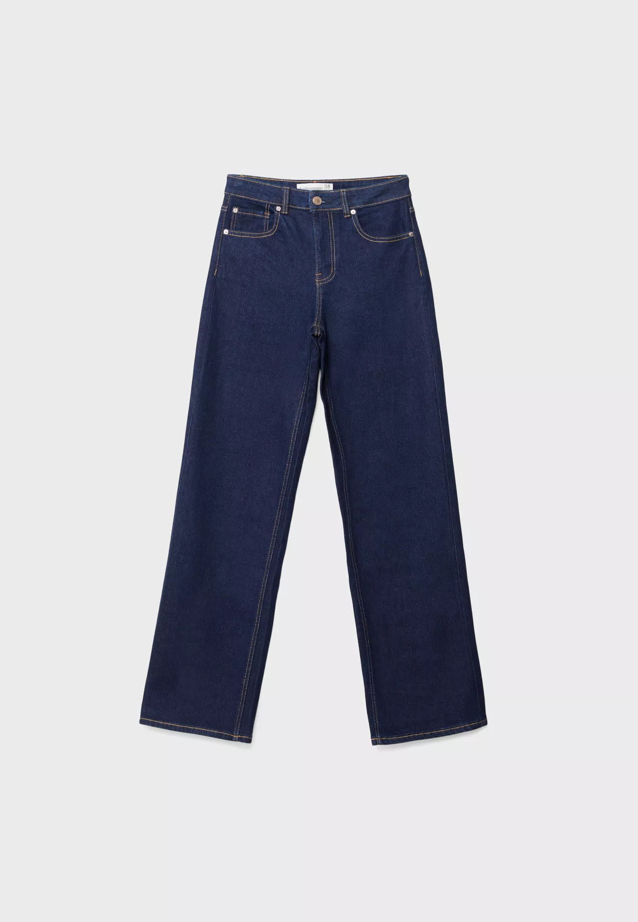 Gerade geschnittene Komfort-Jeans | Stradivarius DE