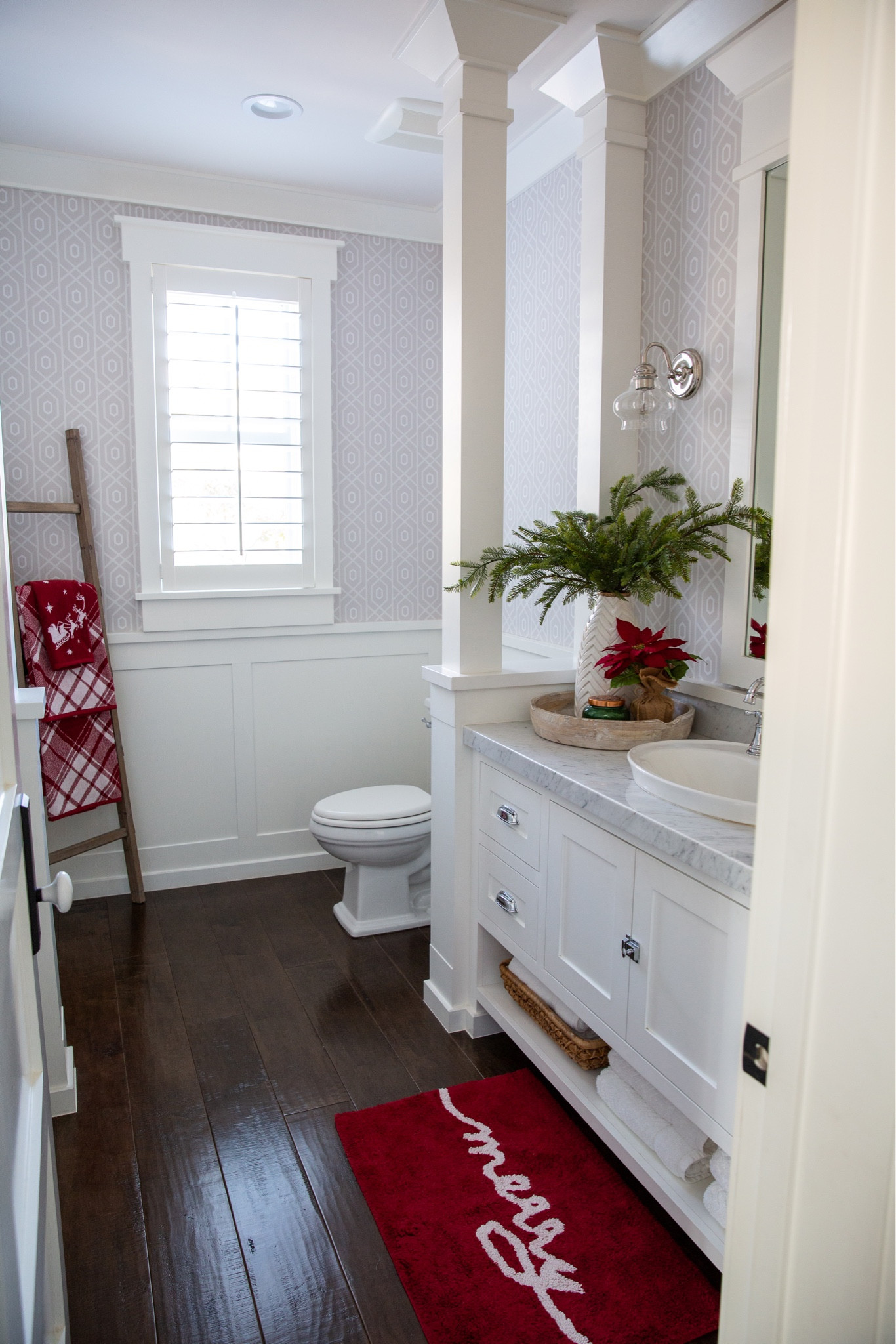 Holiday bathroom favorites! 🎅🏻✨

#LTKSeasonal #LTKhome #LTKHoliday