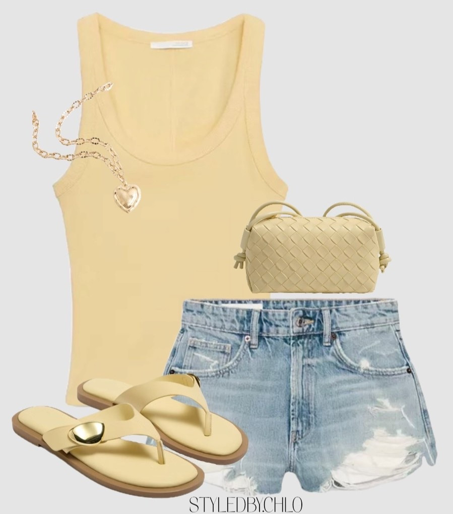 Top and Shorts are @Zara 
Top | 3253/301/300
Shorts | 4365/001/400

#LTKspring #LTKsummer #LTKtravel