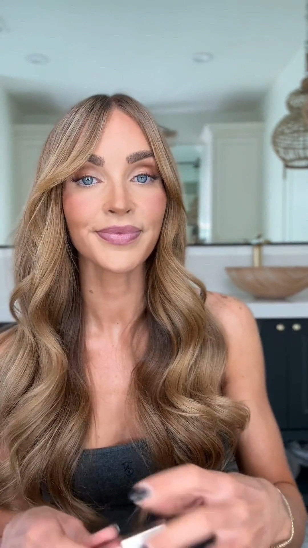 Currently makeup favs tutorial featuring my sweet husband 🤣

Foundation 11M
Concealer beech
Blush piggy 
Bronzer radiant 
Powder 2 
Liner Mayfair 
Gloss fussy 