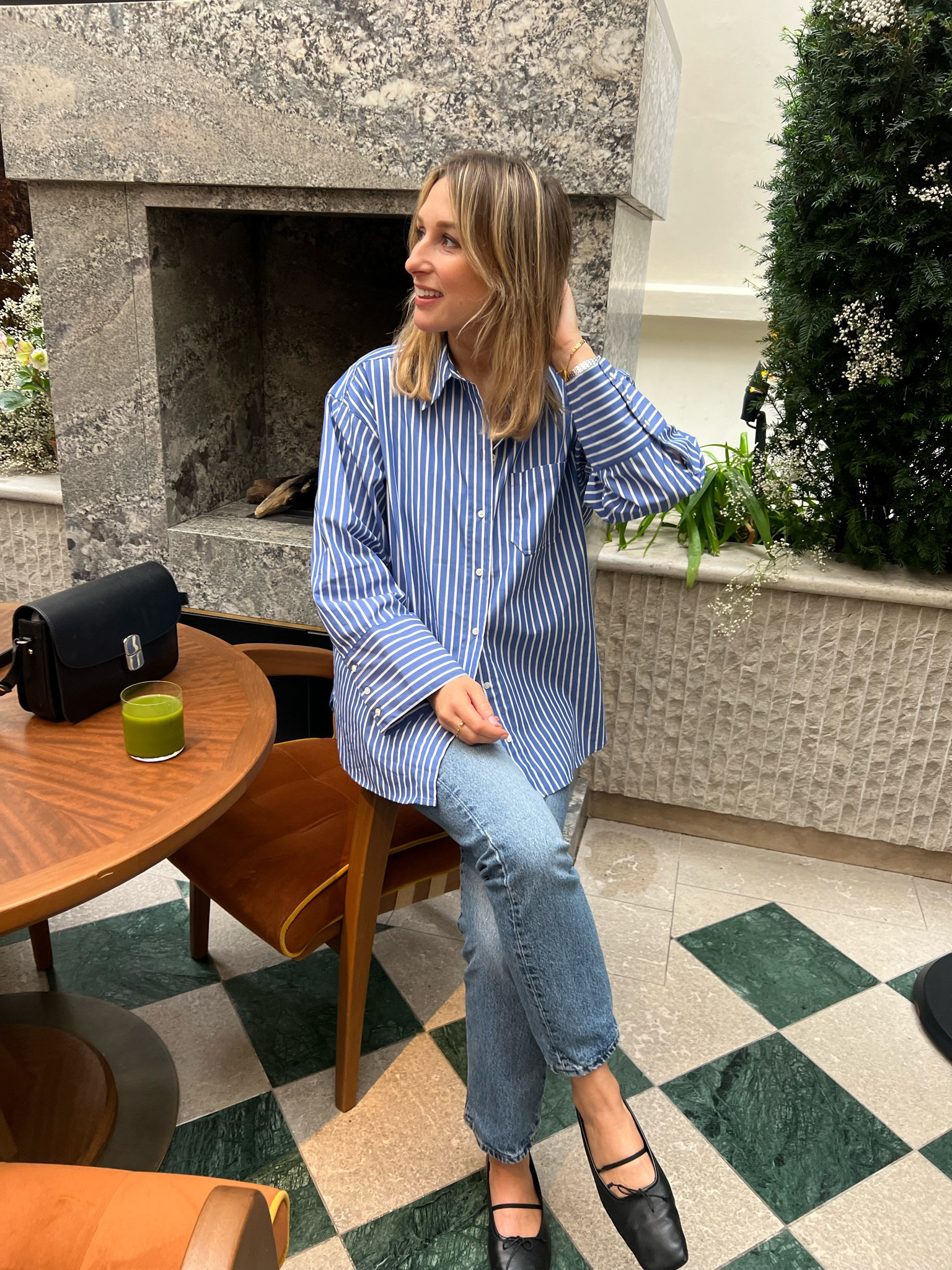 Everyday style
Sezane shirt
Levi jeans
Straight jeans
Mary Jane’s
Ballet pumps 

#LTKSeasonal #LTKstyletip #LTKSpringSale