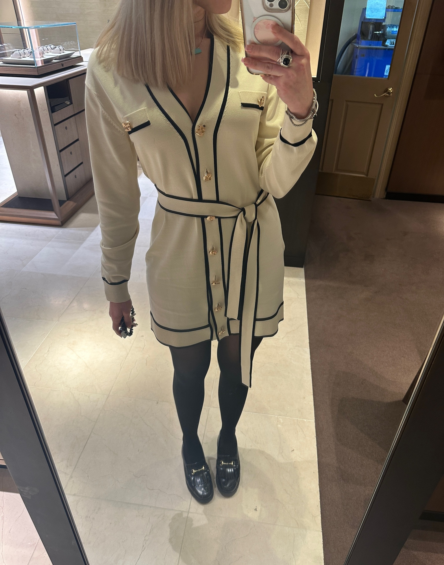 What to wear to work // jewelry sales 

🔍 professional, chic, blair waldorf, gossip girl, preppy, European style, revolve, lover and friends  

#LTKworkwear #LTKstyletip #LTKeurope