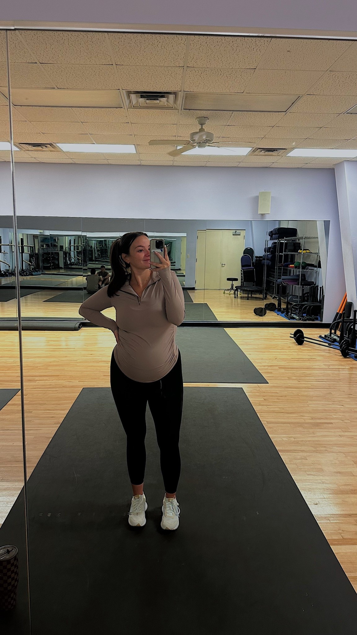 Medium in the maternity top!

#LTKfitnessgoals #LTKBaby #LTKBump
