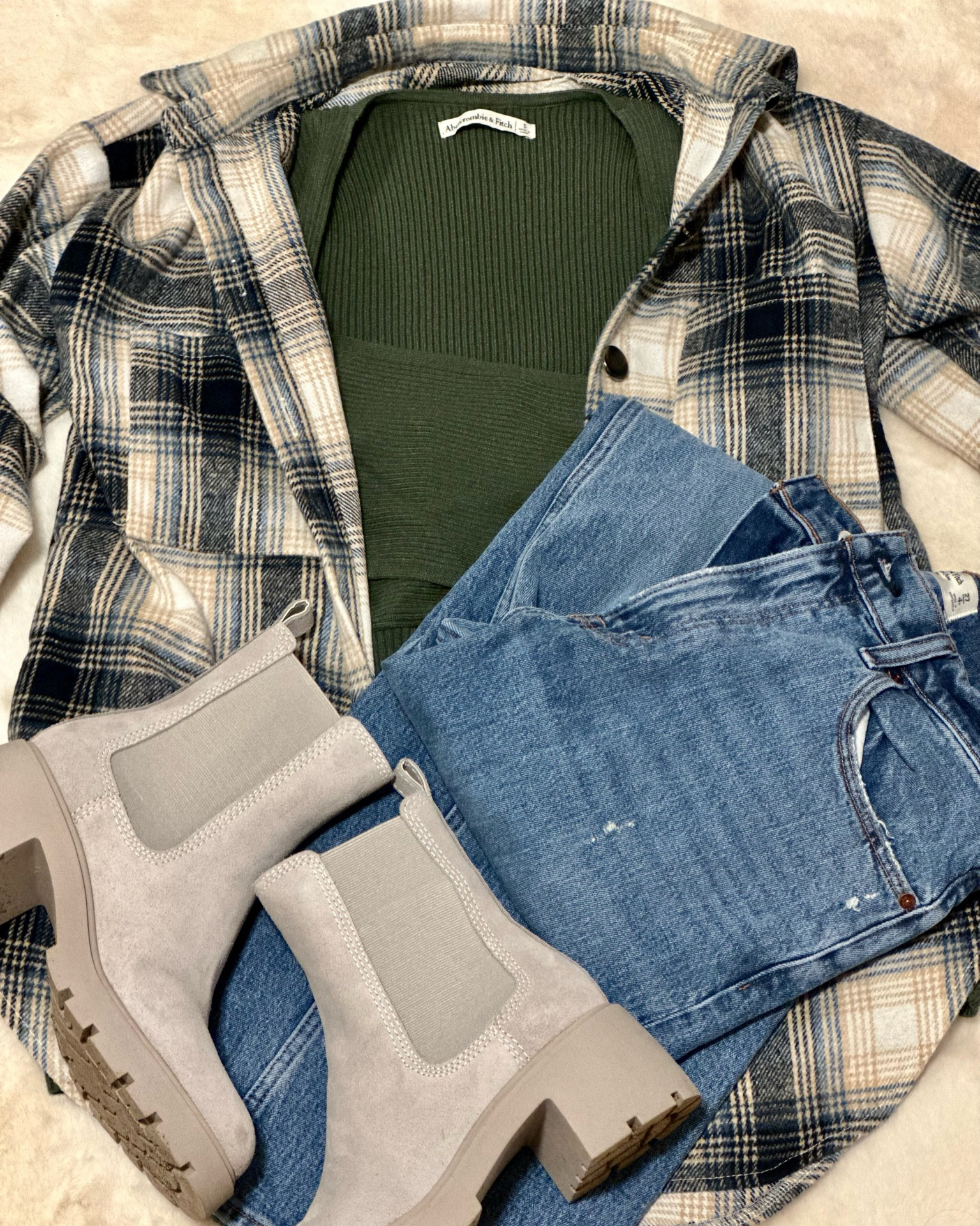 What’s better for fall than a shacket, jeans & Chelsea boots? These grey boots are not currently in stock, but they still have a few in the tan. I have attached similar options as well. 

Follow @jenniferxherron for more inspiration ✨

#LTKfindsunder50 #LTKfindsunder100