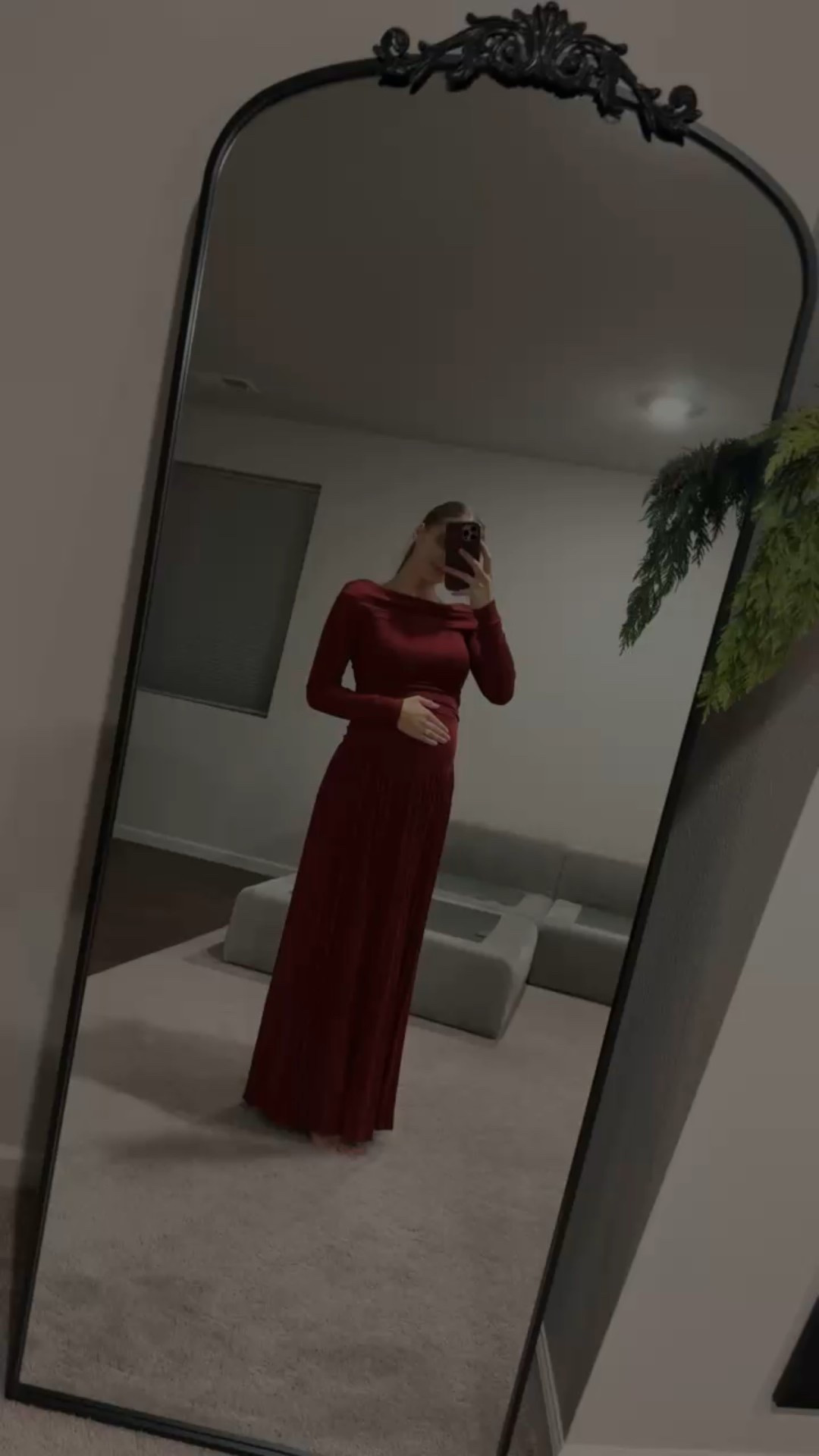 Officially best bump friendly dress I ever tried on❣️
Perfect holiday outfit ✨

#LTKBump #LTKootd #LTKHoliday