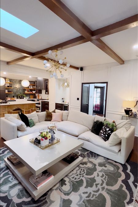 Home
Decor
Living room
Couch
Sectional
Modern
Pillows


#LTKsalealert #LTKhome #LTKstyletip