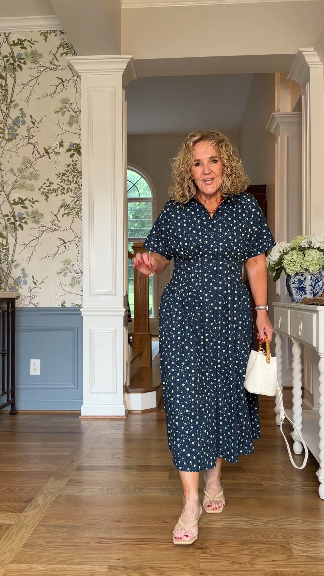 Tiny floral print dress size medium 
15% off code NANETTE15

#LTKOver40 #LTKdayinmylife #LTKPetite