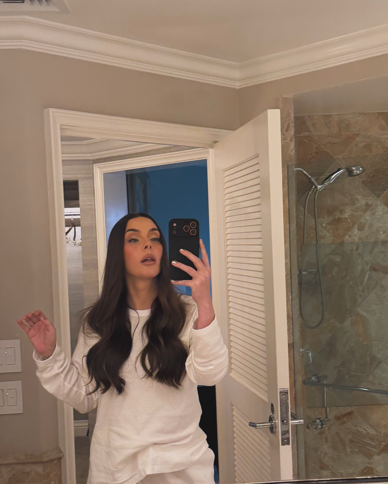 White ootd 

#LTKootd #LTKSeasonal #LTKgrwm